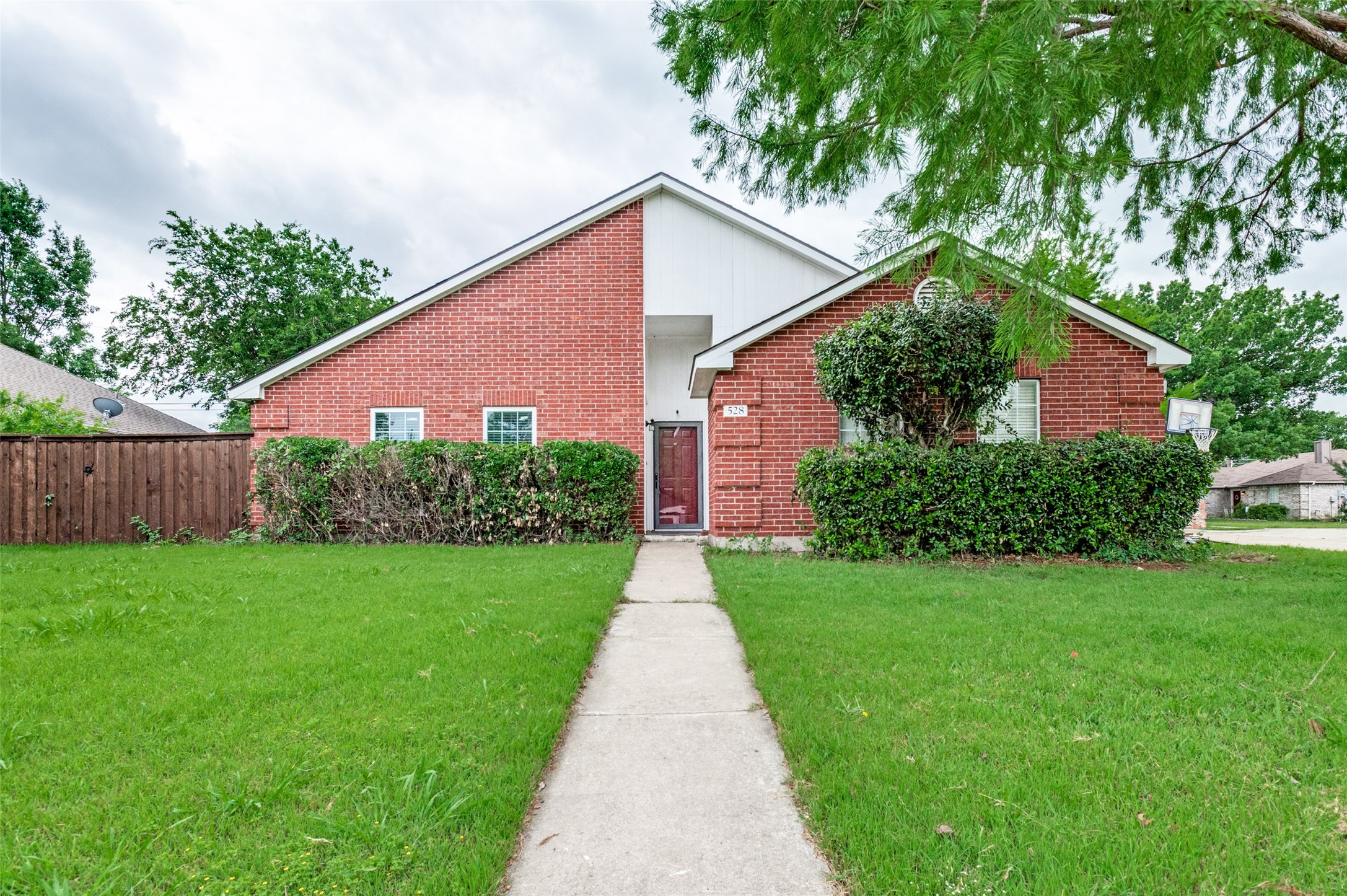 528 Lester Street Lewisville TX 75057