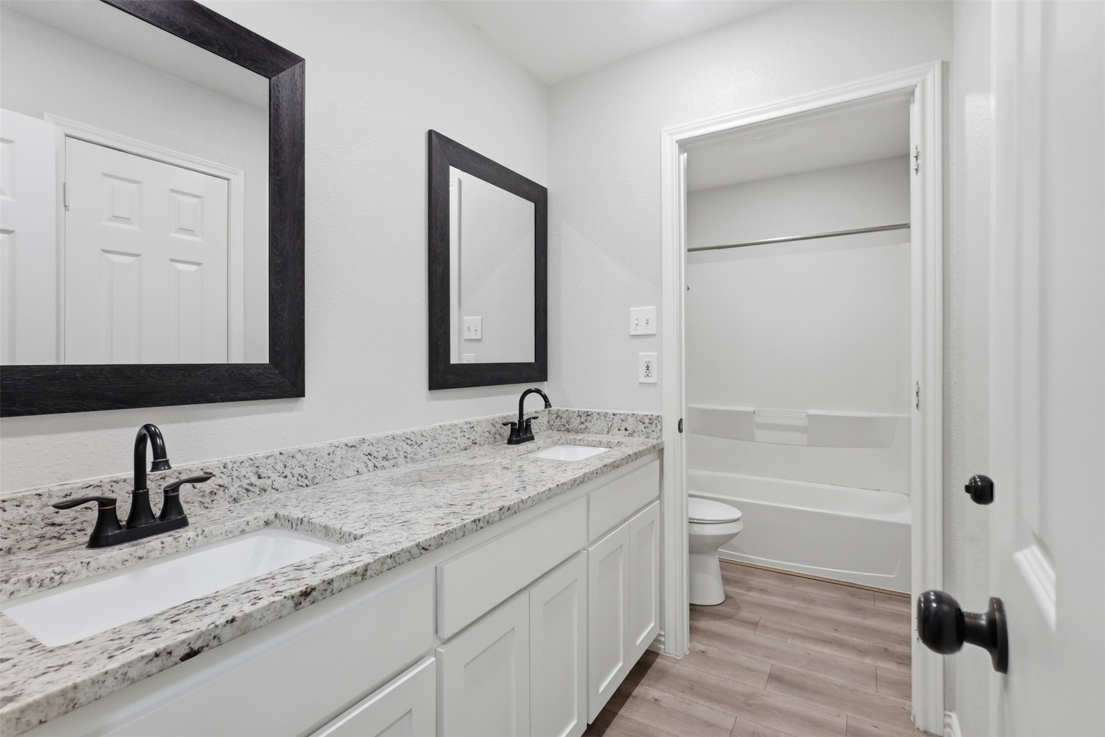 611 Crane Drive Euless TX 76039