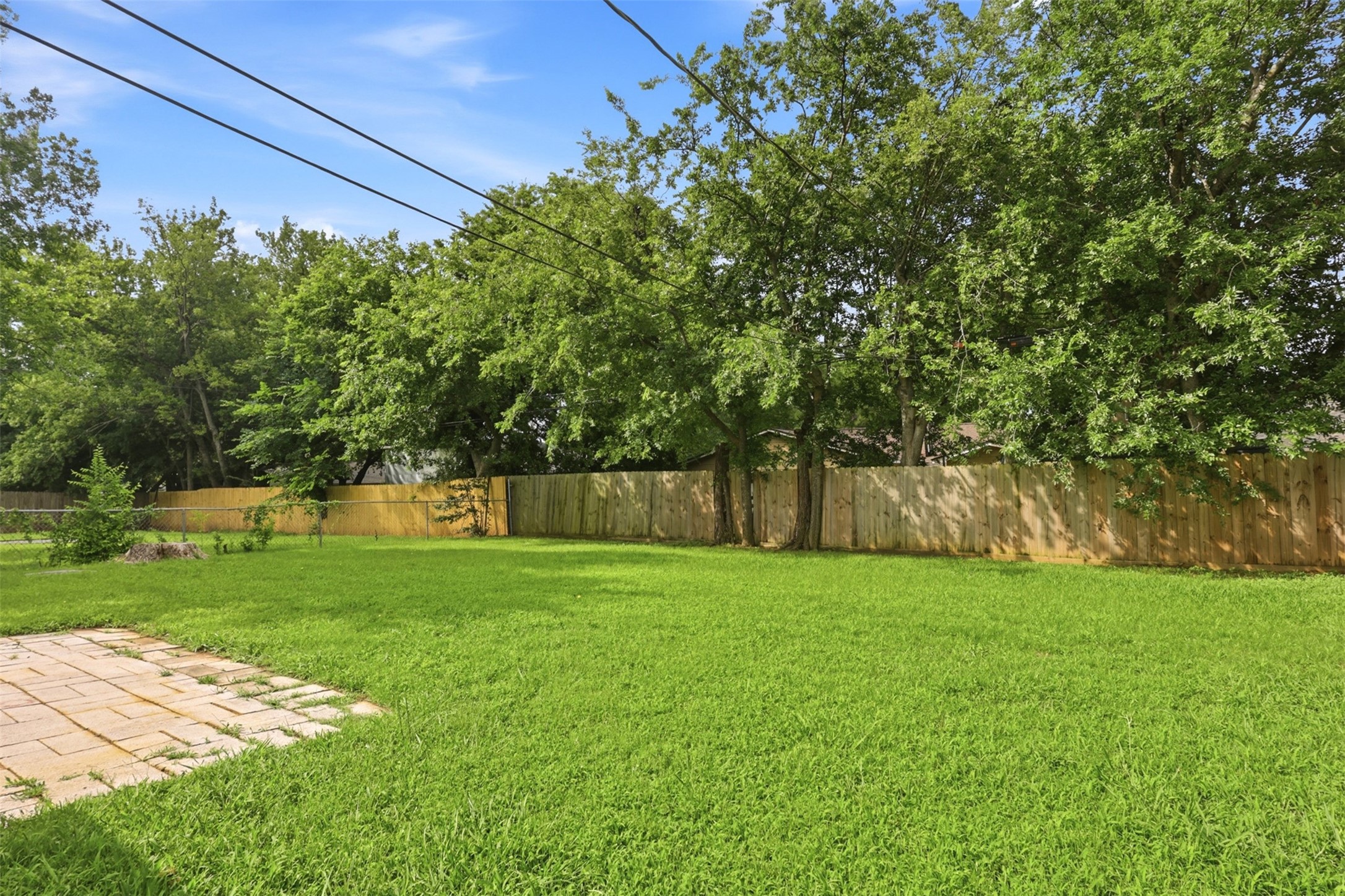611 Crane Drive Euless TX 76039