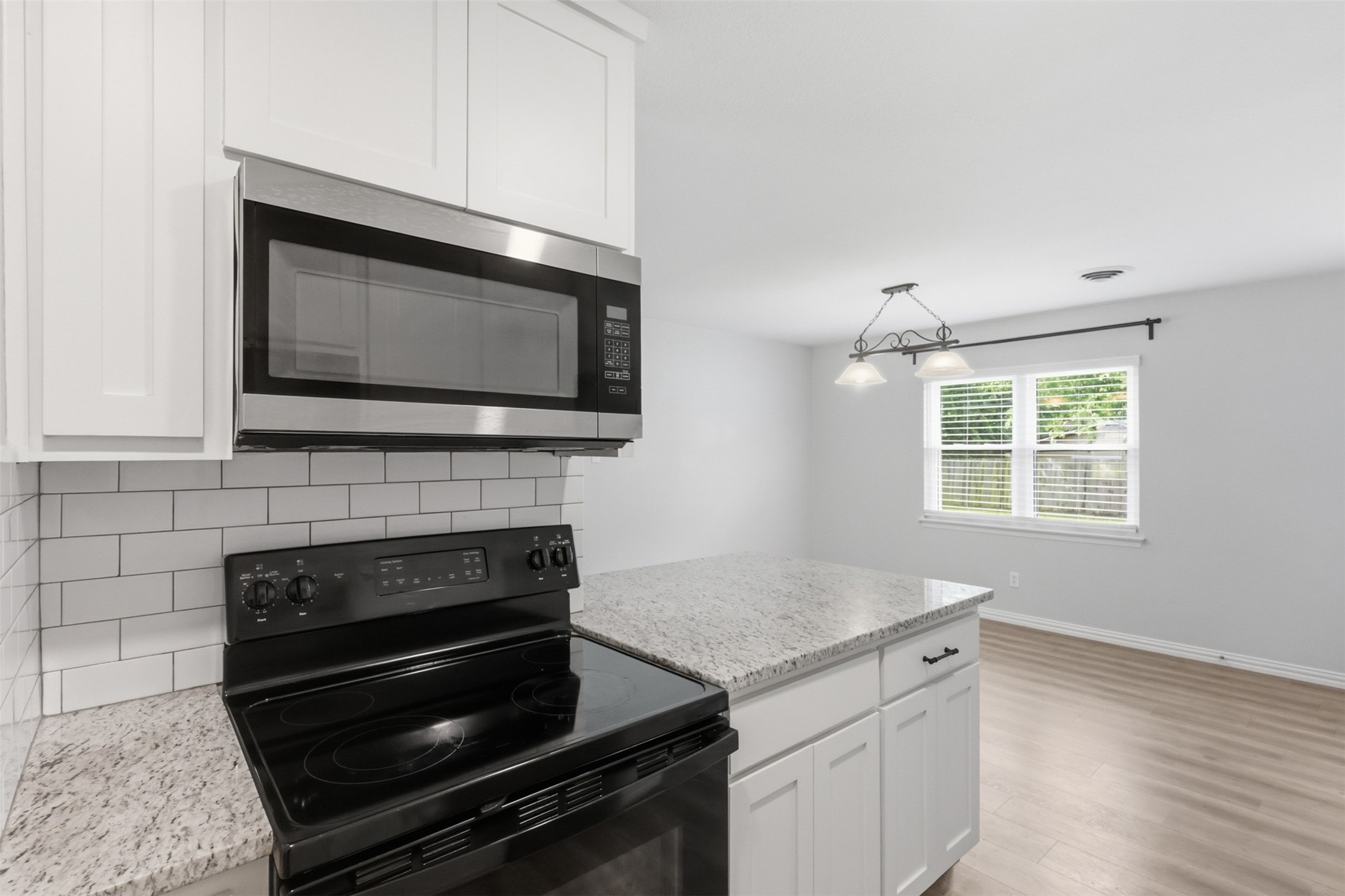 611 Crane Drive Euless TX 76039