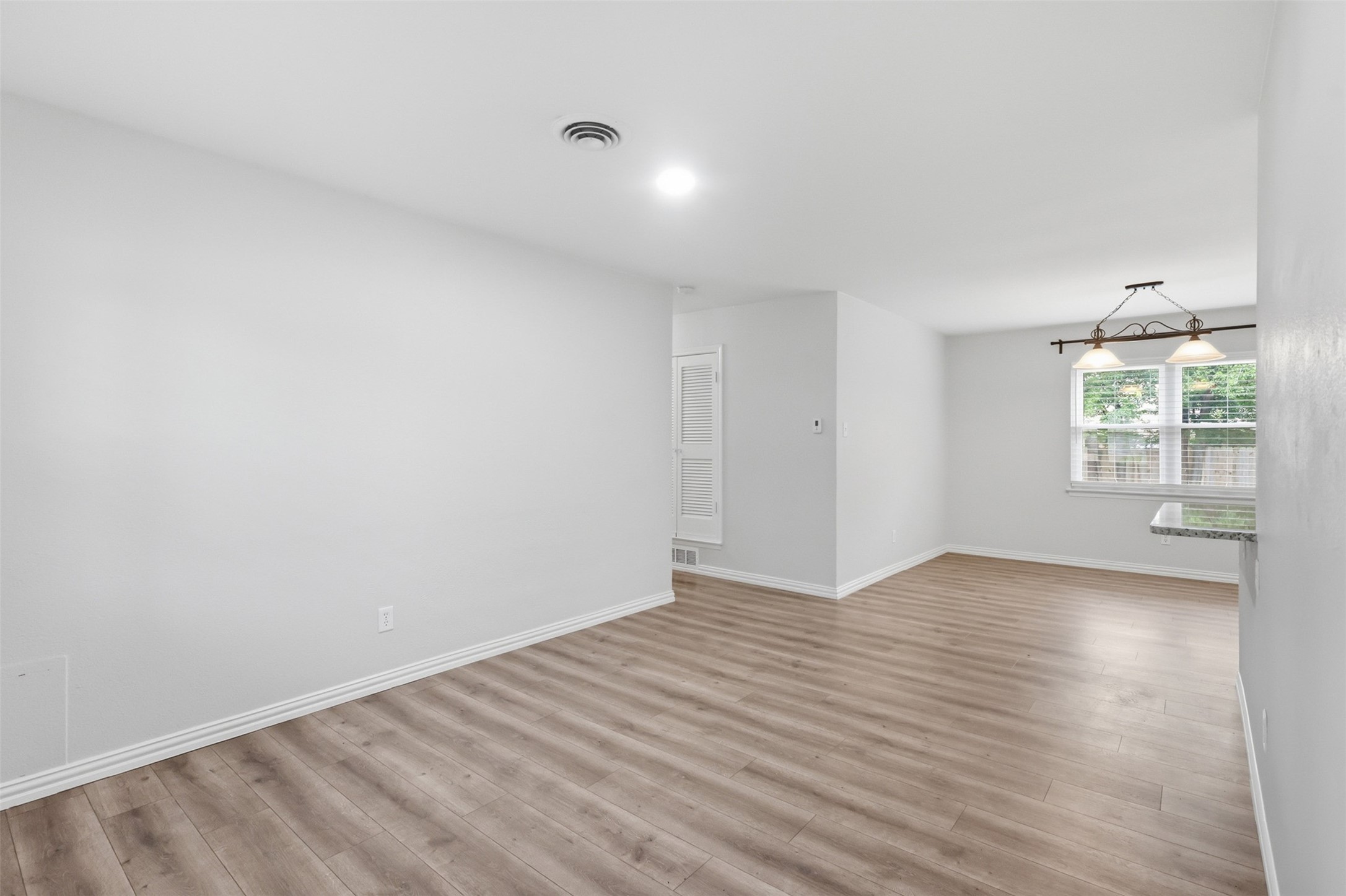 611 Crane Drive Euless TX 76039