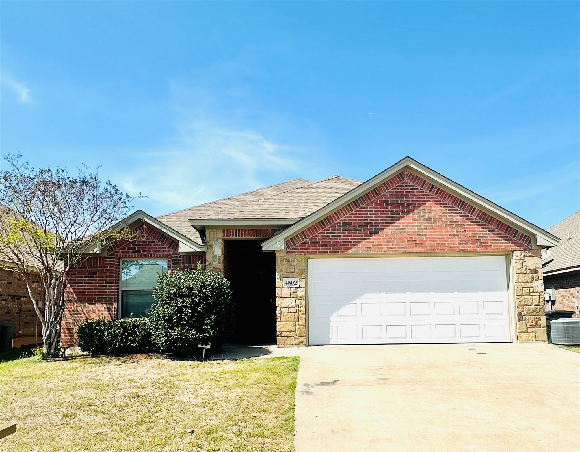 4502 Sapphire Lane Granbury TX 76049