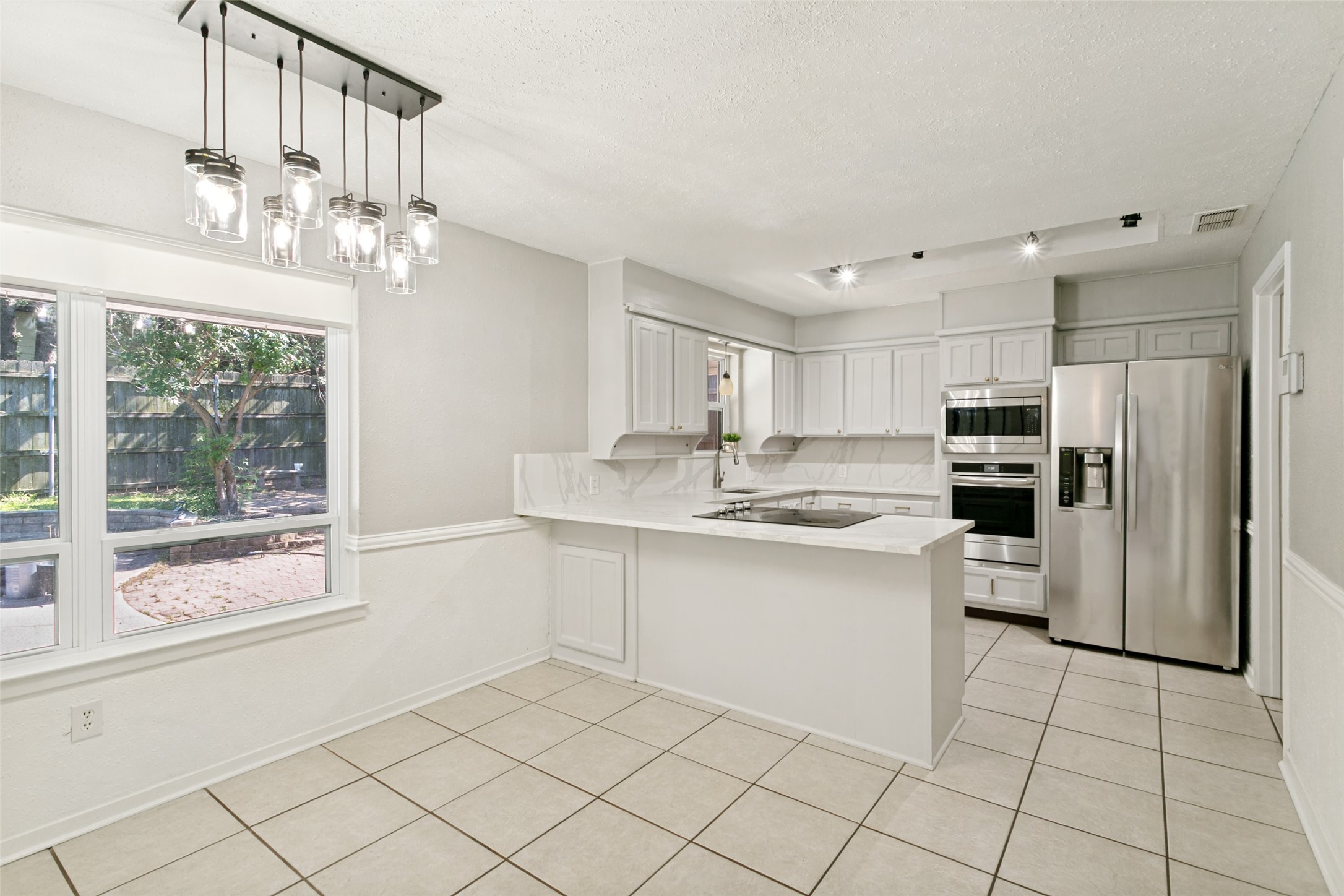 3012 Pin Oak Lane Bedford TX 76021
