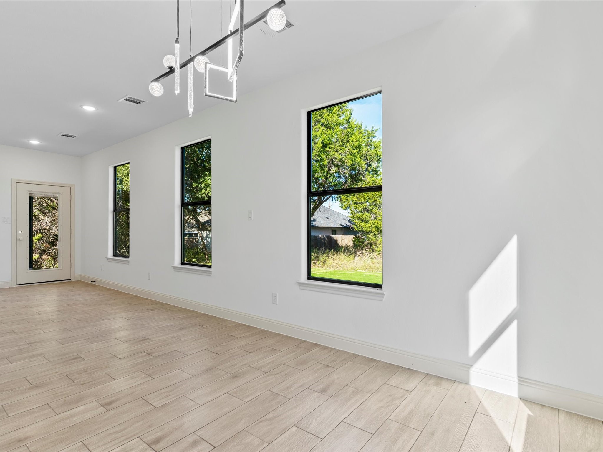 5105 Waterbury Court Granbury TX 76048