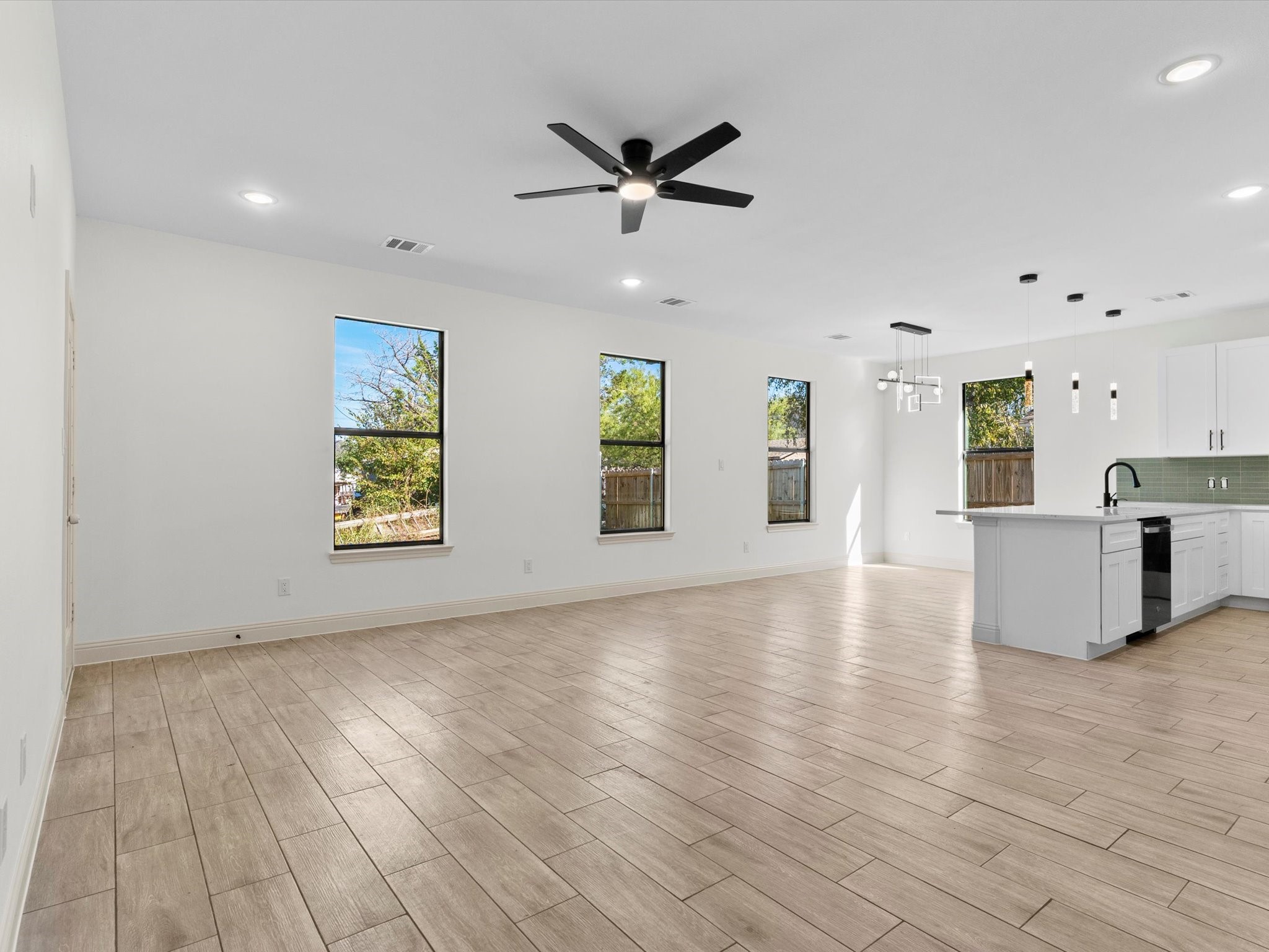 5105 Waterbury Court Granbury TX 76048