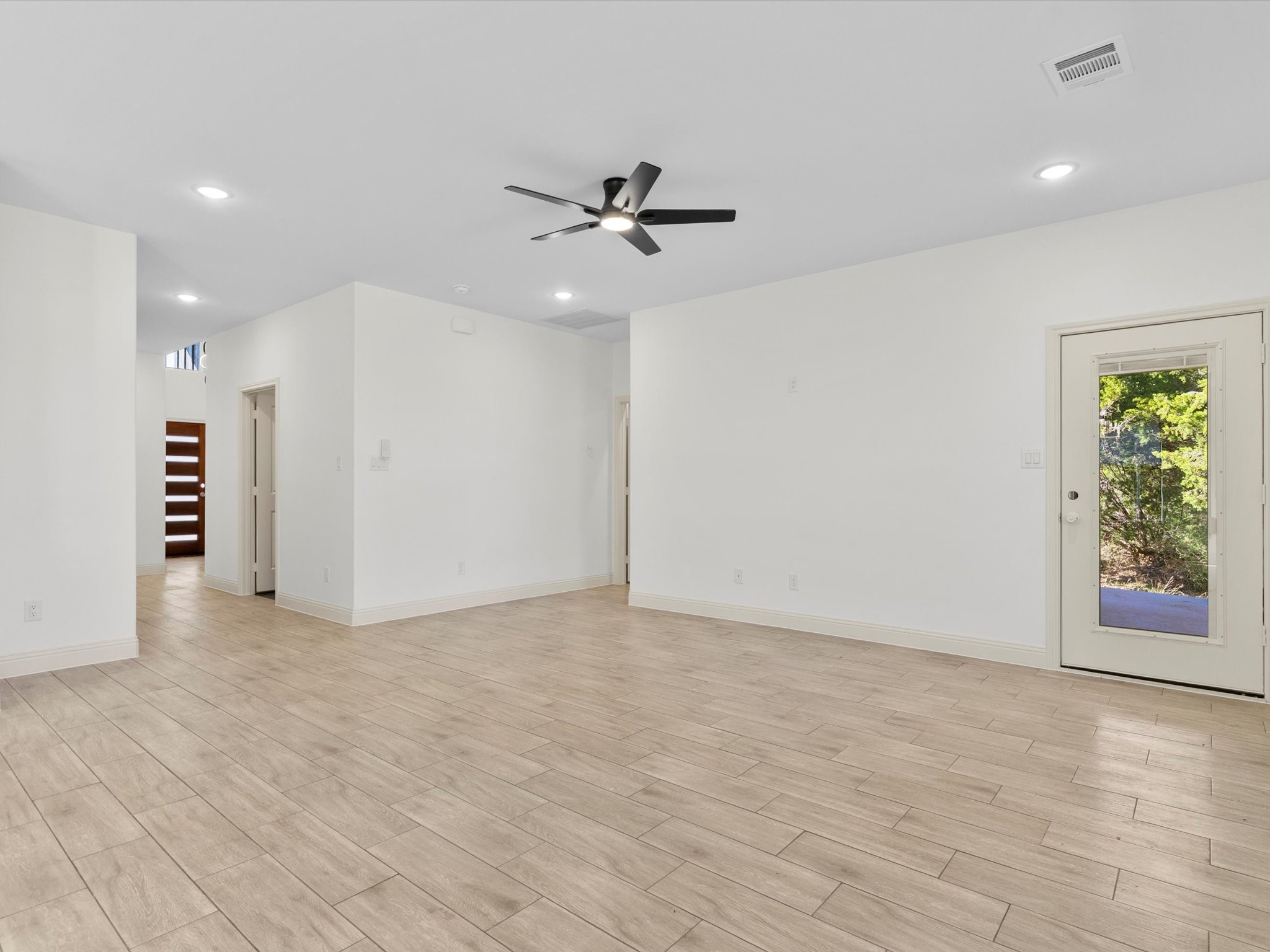 5105 Waterbury Court Granbury TX 76048