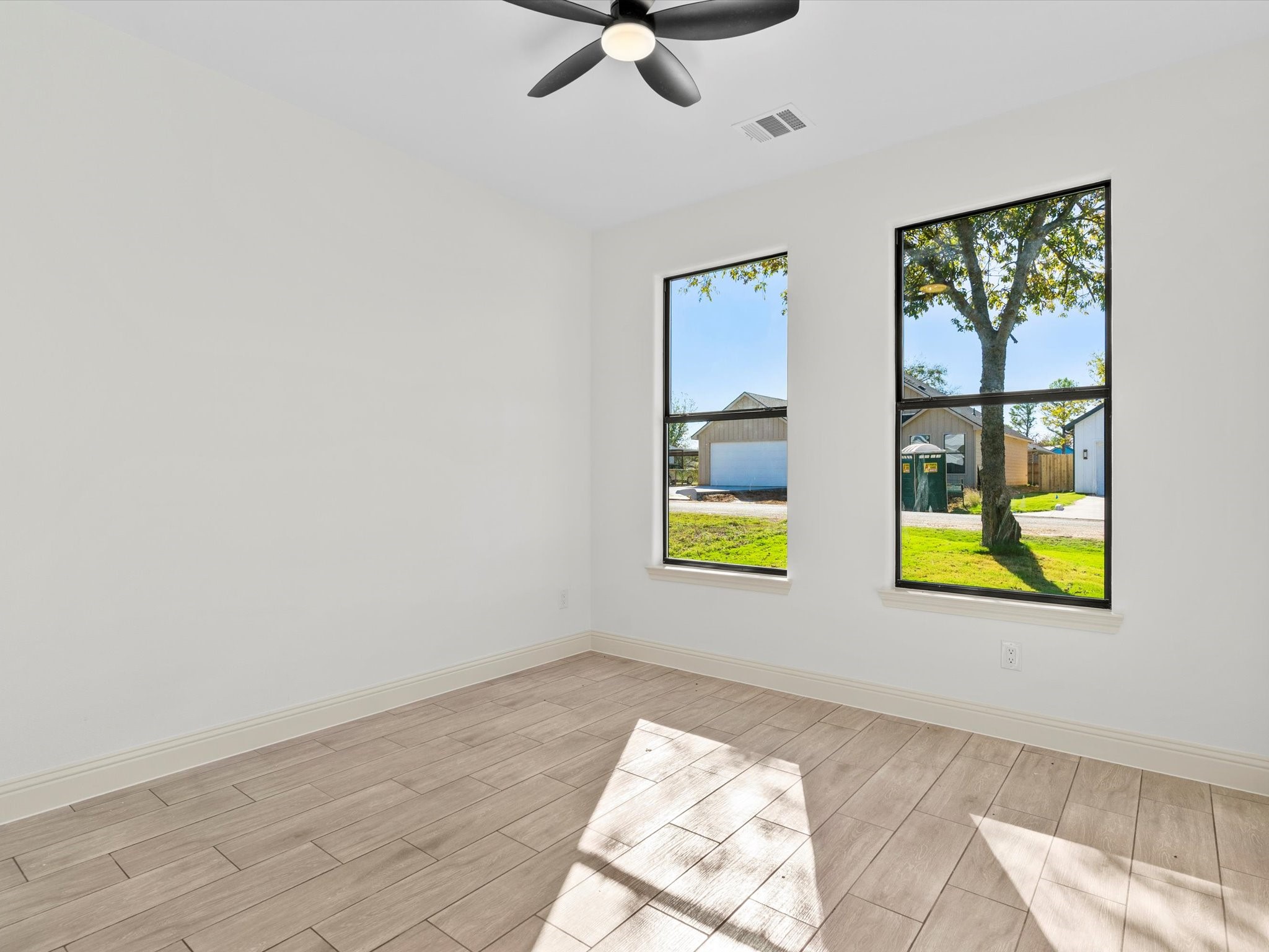 5105 Waterbury Court Granbury TX 76048