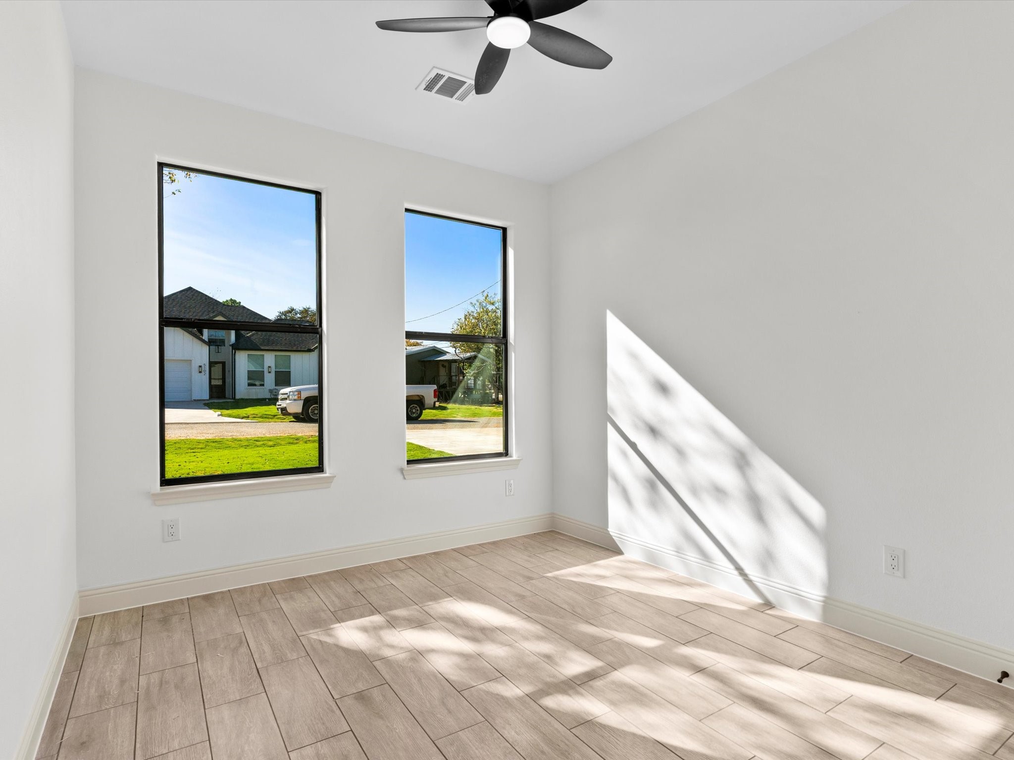 5105 Waterbury Court Granbury TX 76048
