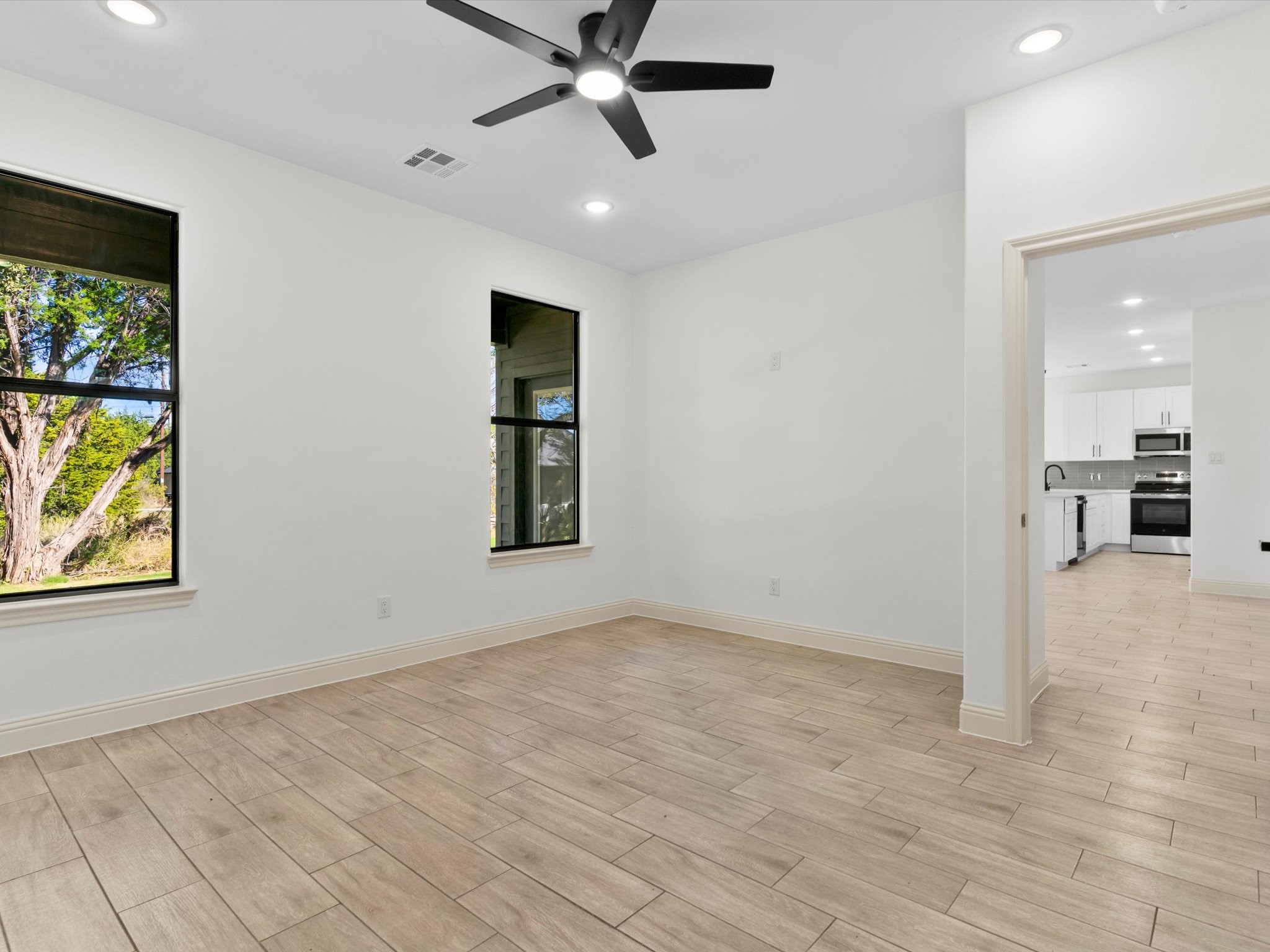 5105 Waterbury Court Granbury TX 76048