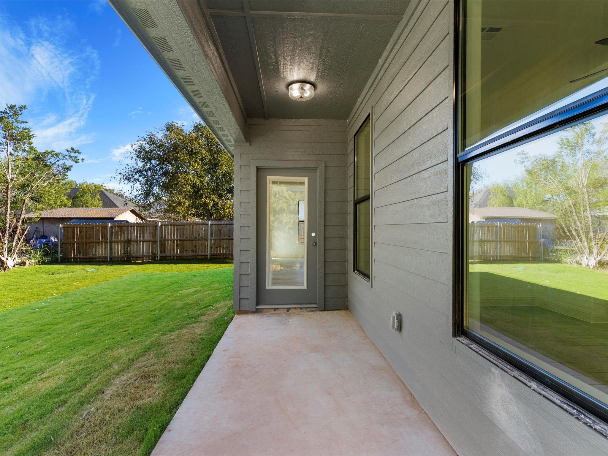 5105 Waterbury Court Granbury TX 76048