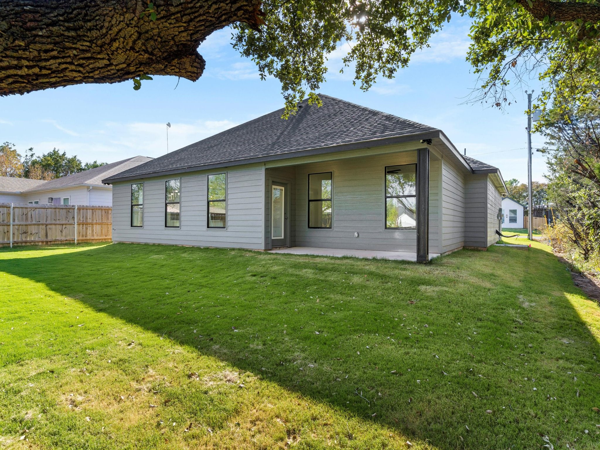 5105 Waterbury Court Granbury TX 76048