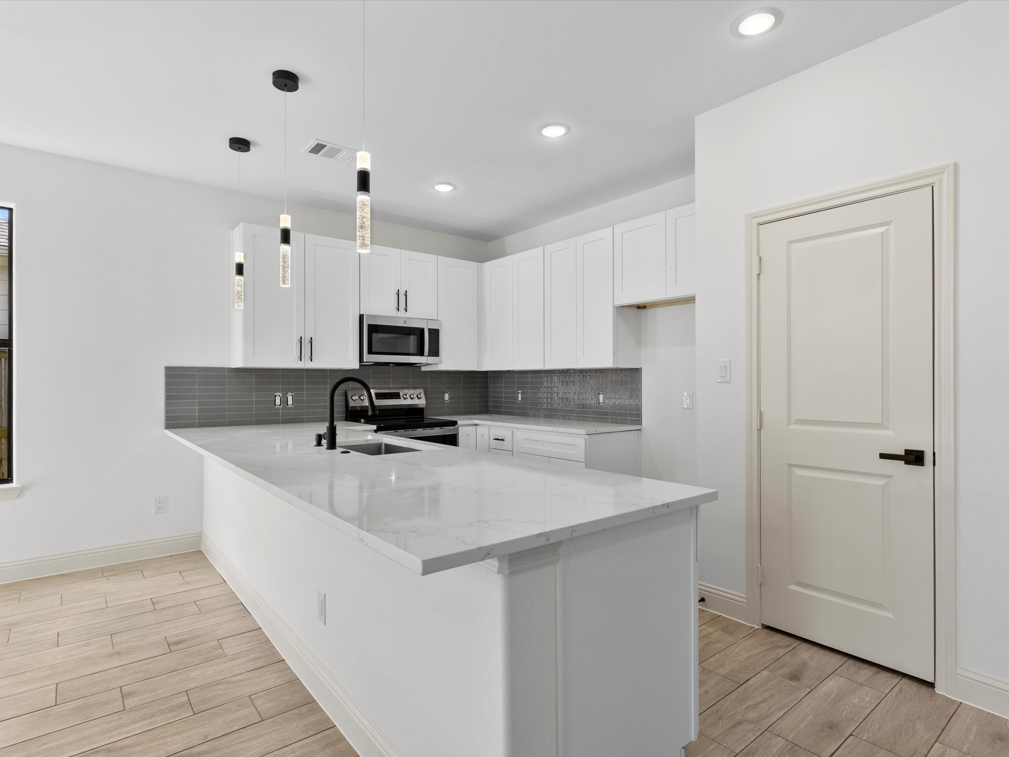 5105 Waterbury Court Granbury TX 76048