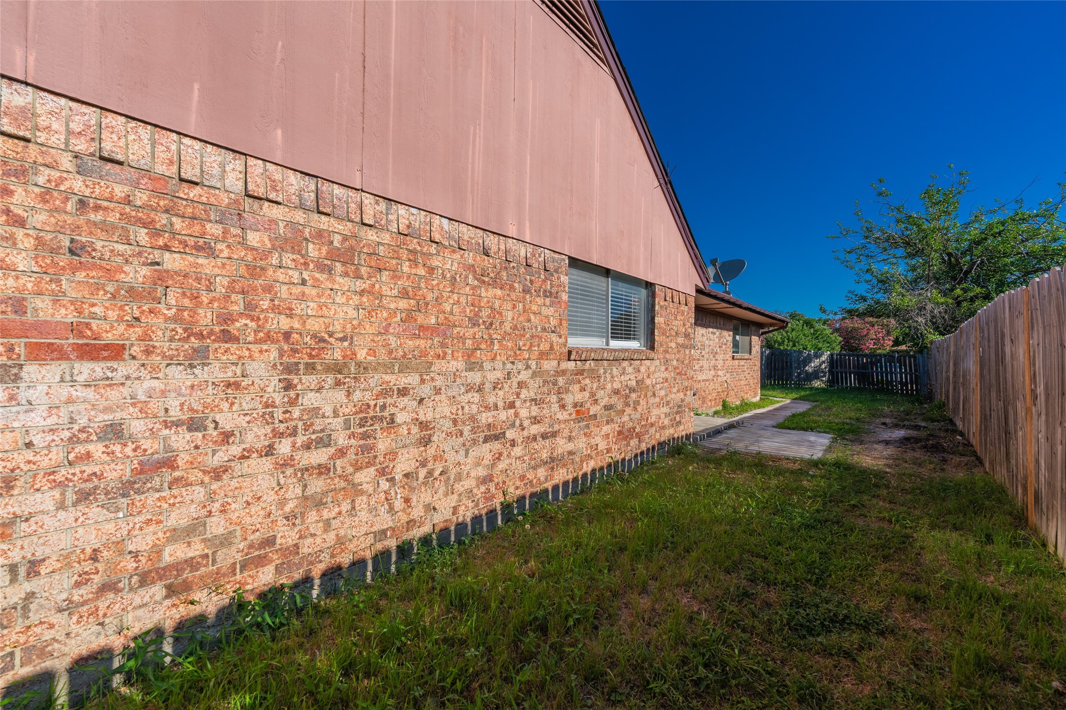 625 Woodhaven Place Richardson TX 75081