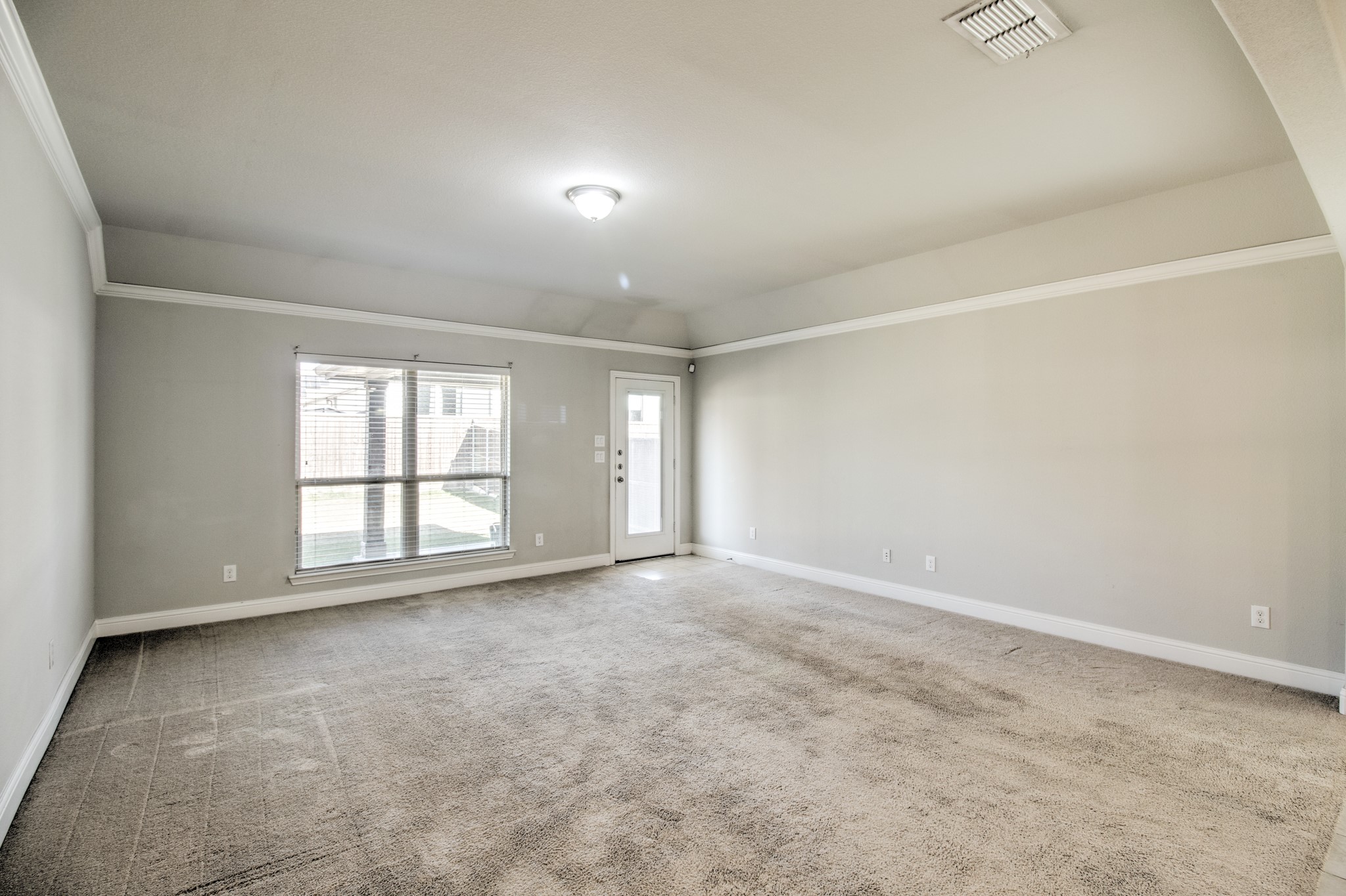 1925 Alton Way Aubrey TX 76227