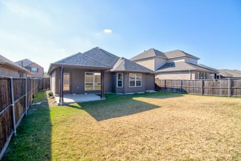 1925 Alton Way Aubrey TX 76227