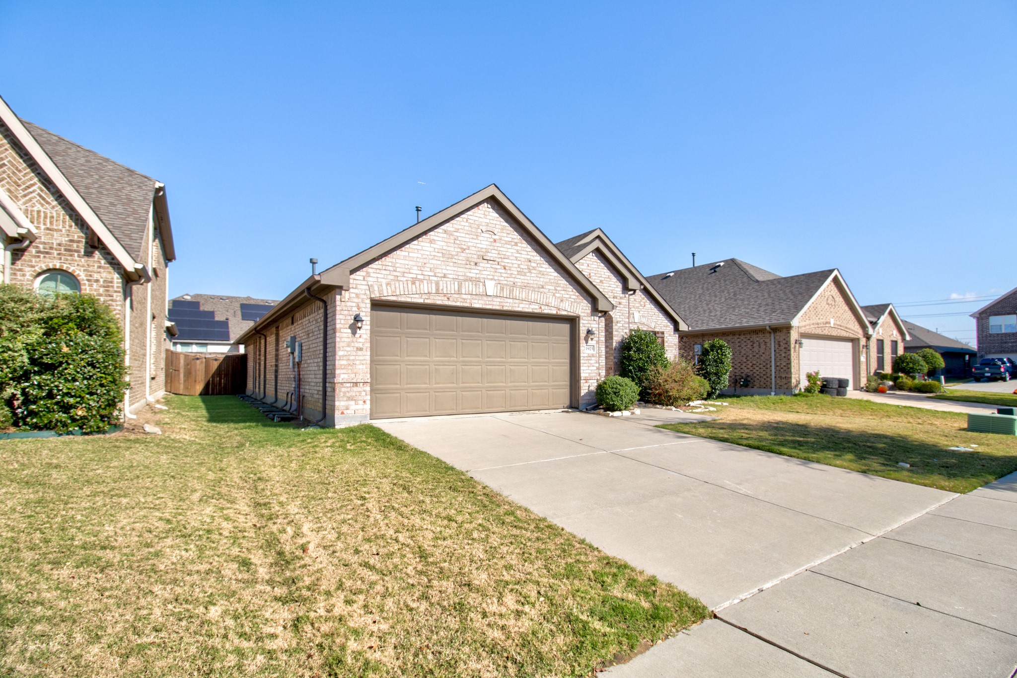 1925 Alton Way Aubrey TX 76227