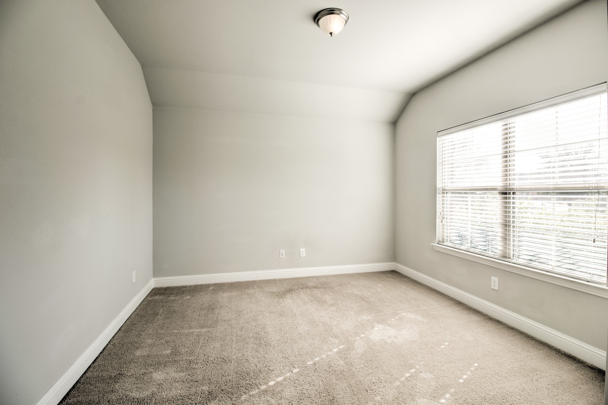1925 Alton Way Aubrey TX 76227