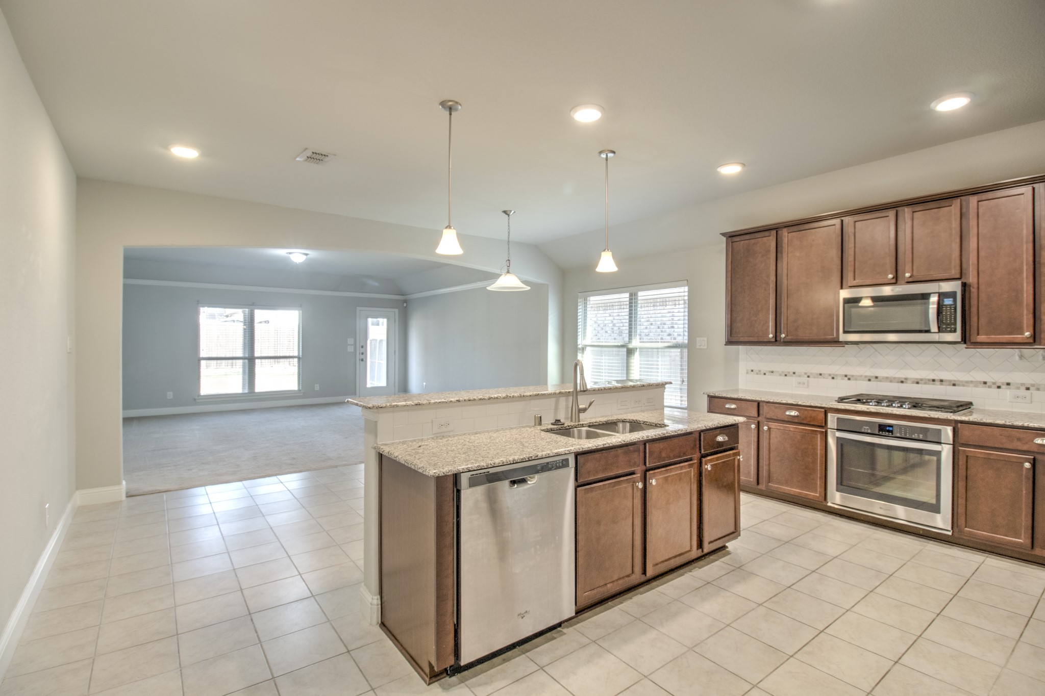 1925 Alton Way Aubrey TX 76227
