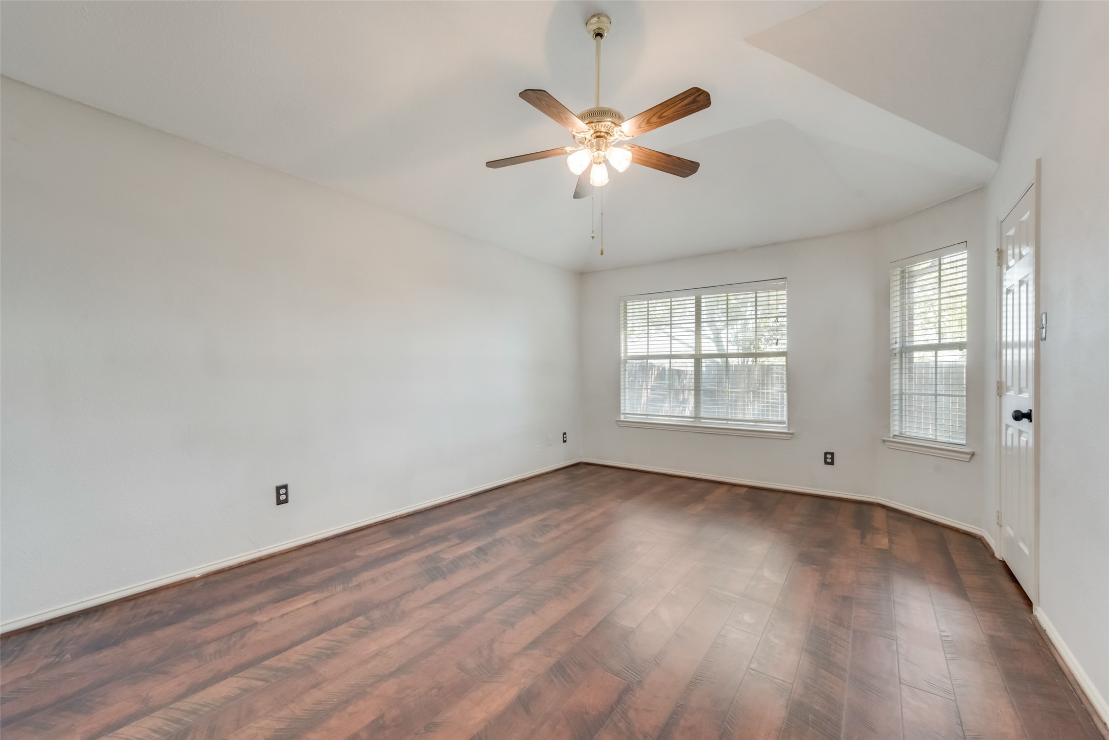 10911 Robincreek Lane Frisco TX 75035