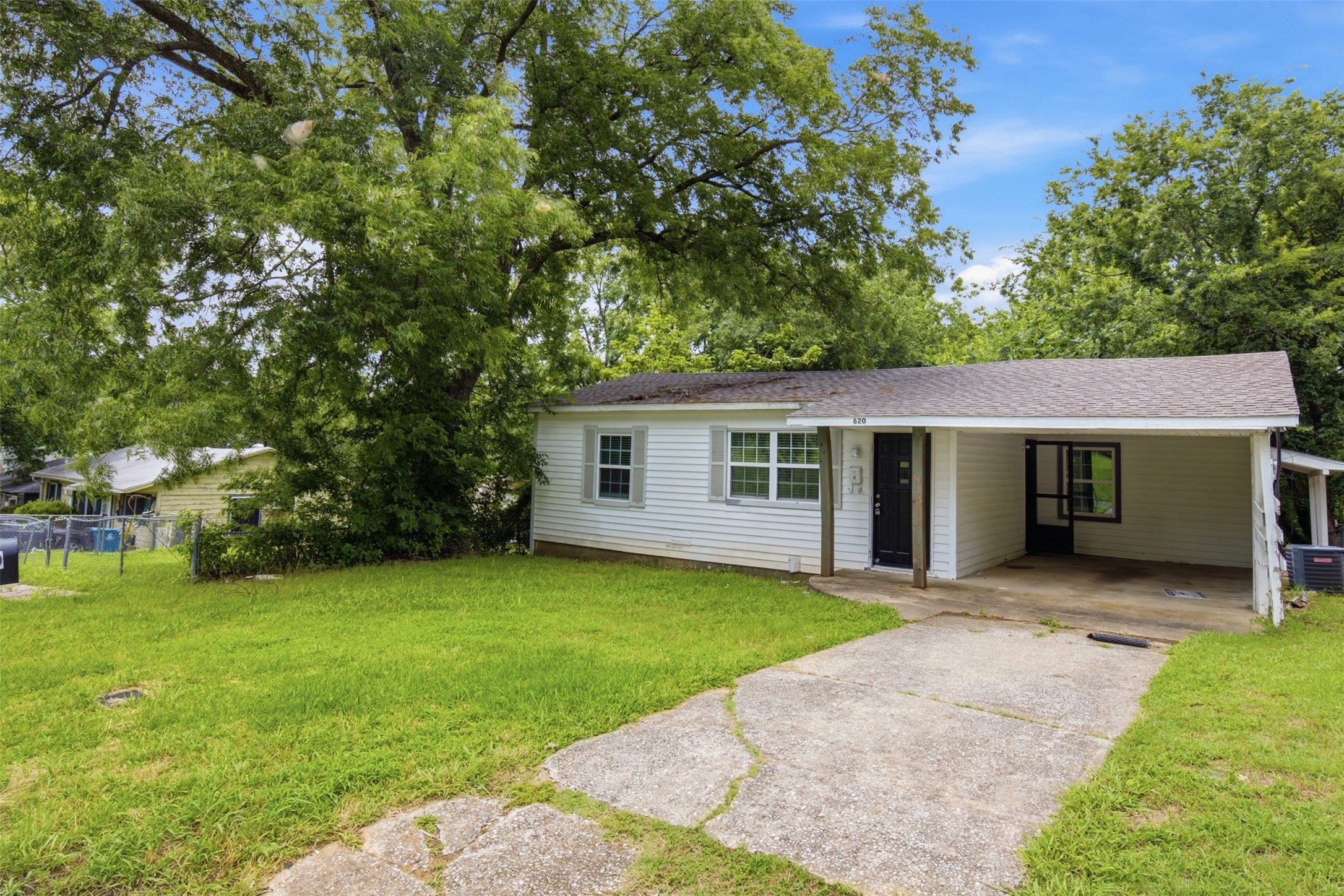 620 E Sears Street Denison TX 75021