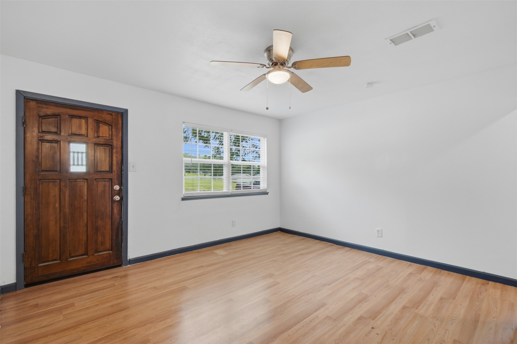 620 E Sears Street Denison TX 75021