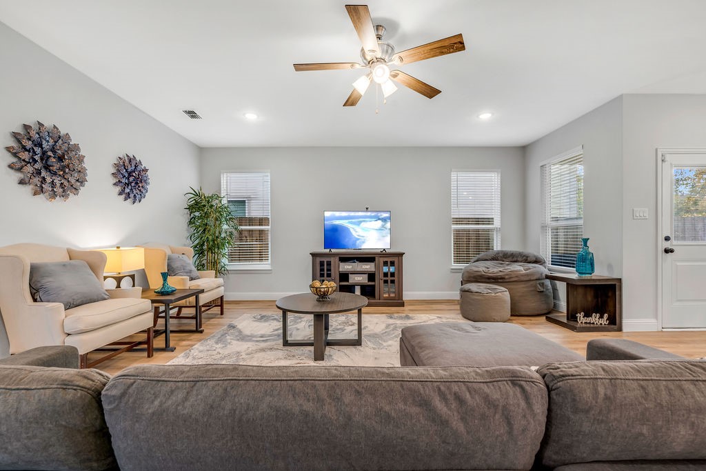 3237 Chihuahua Avenue Dallas TX 75212