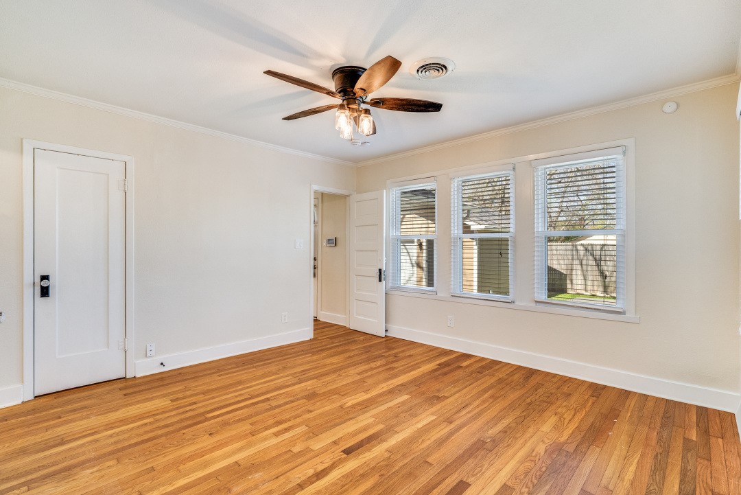 3728 Bunting Avenue Fort Worth TX 76107