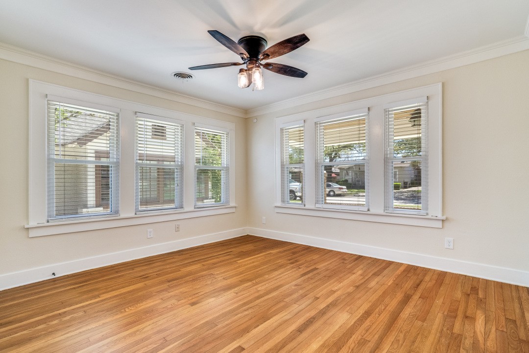 3728 Bunting Avenue Fort Worth TX 76107