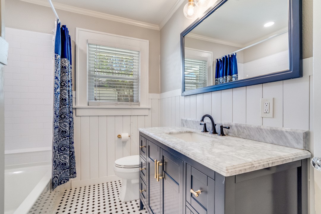 3728 Bunting Avenue Fort Worth TX 76107