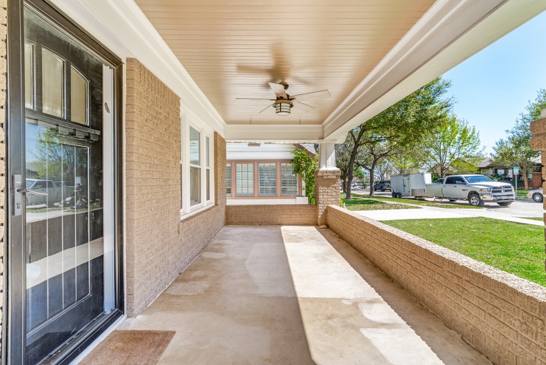 3728 Bunting Avenue Fort Worth TX 76107