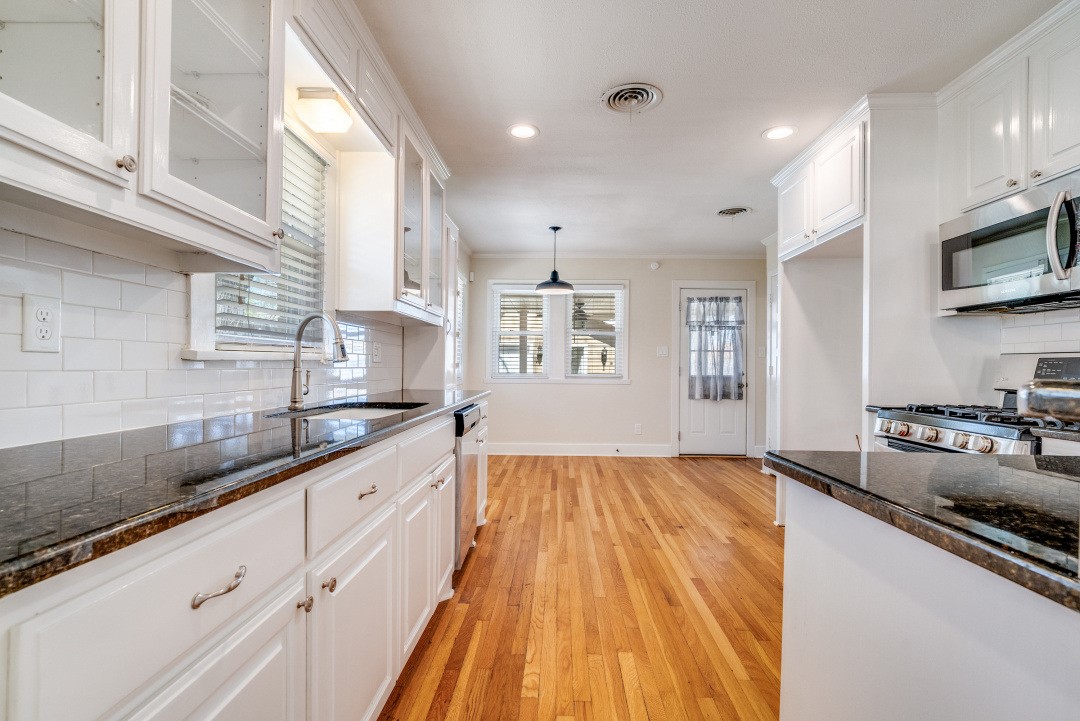 3728 Bunting Avenue Fort Worth TX 76107