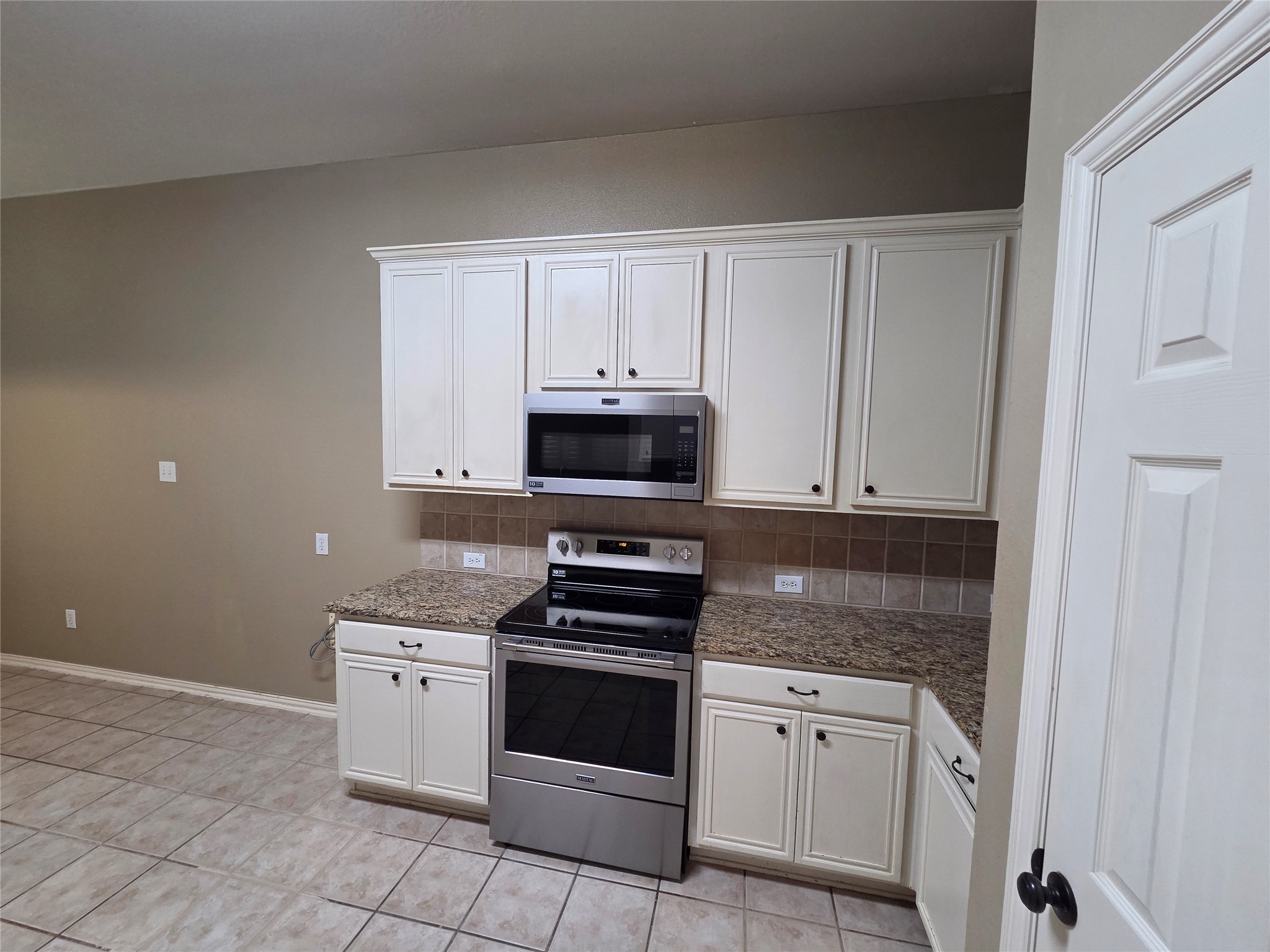 100 Millington Trail Mansfield TX 76063