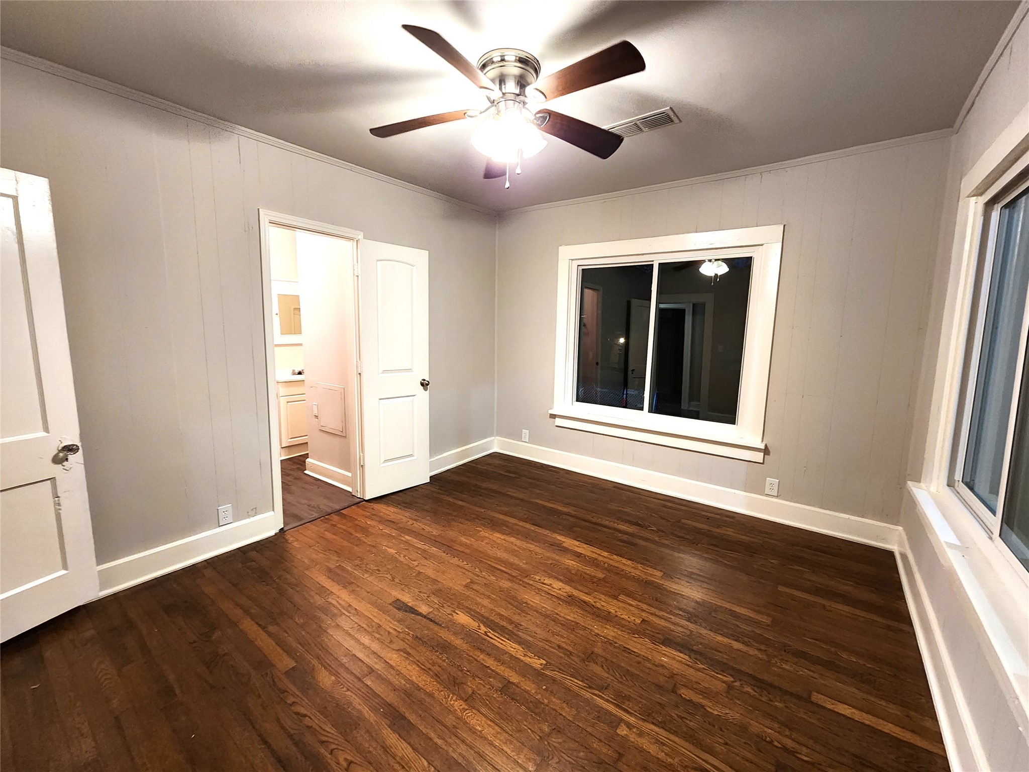 2114 N Elm Street Denton TX 76201