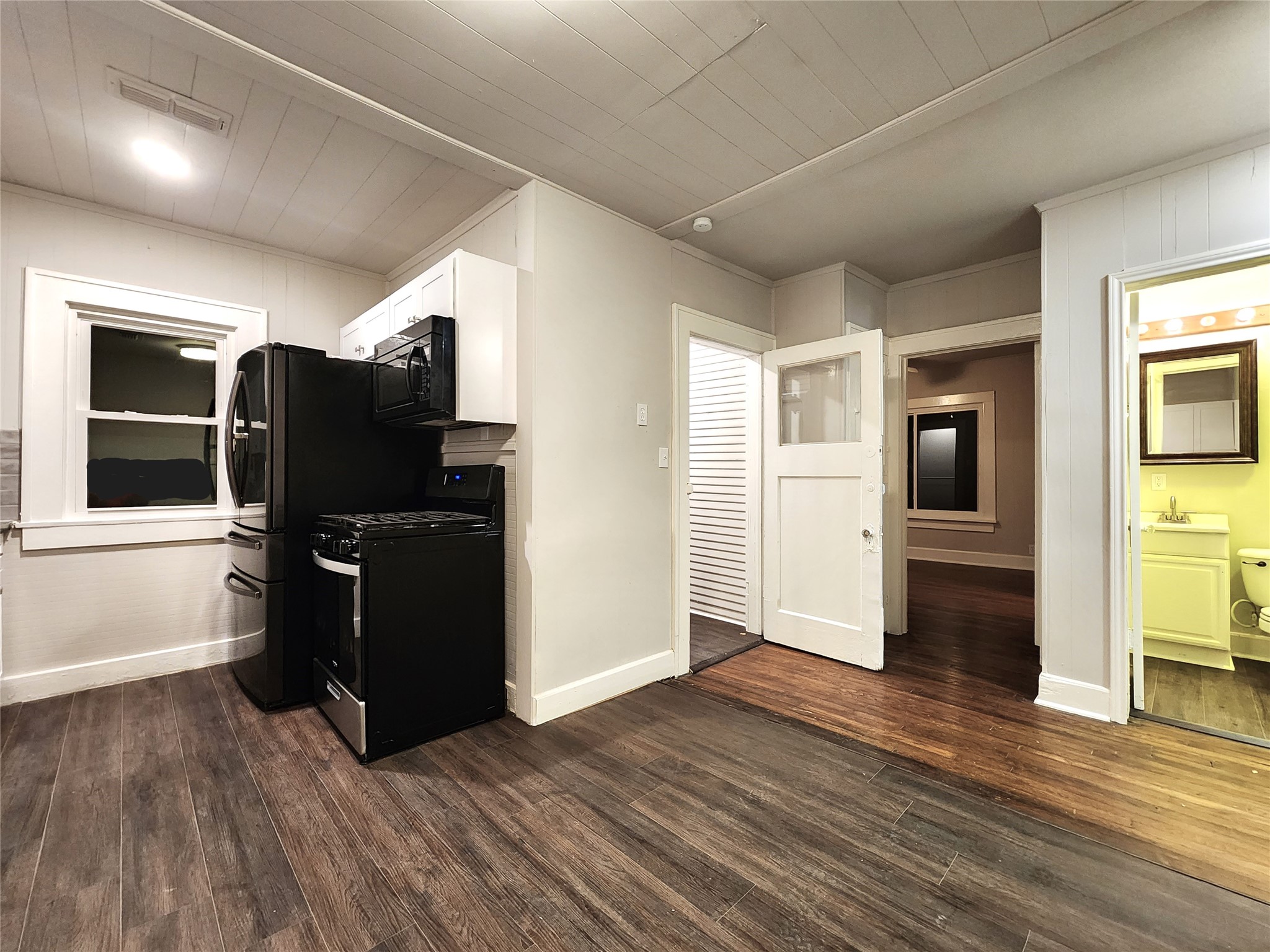 2114 N Elm Street Denton TX 76201