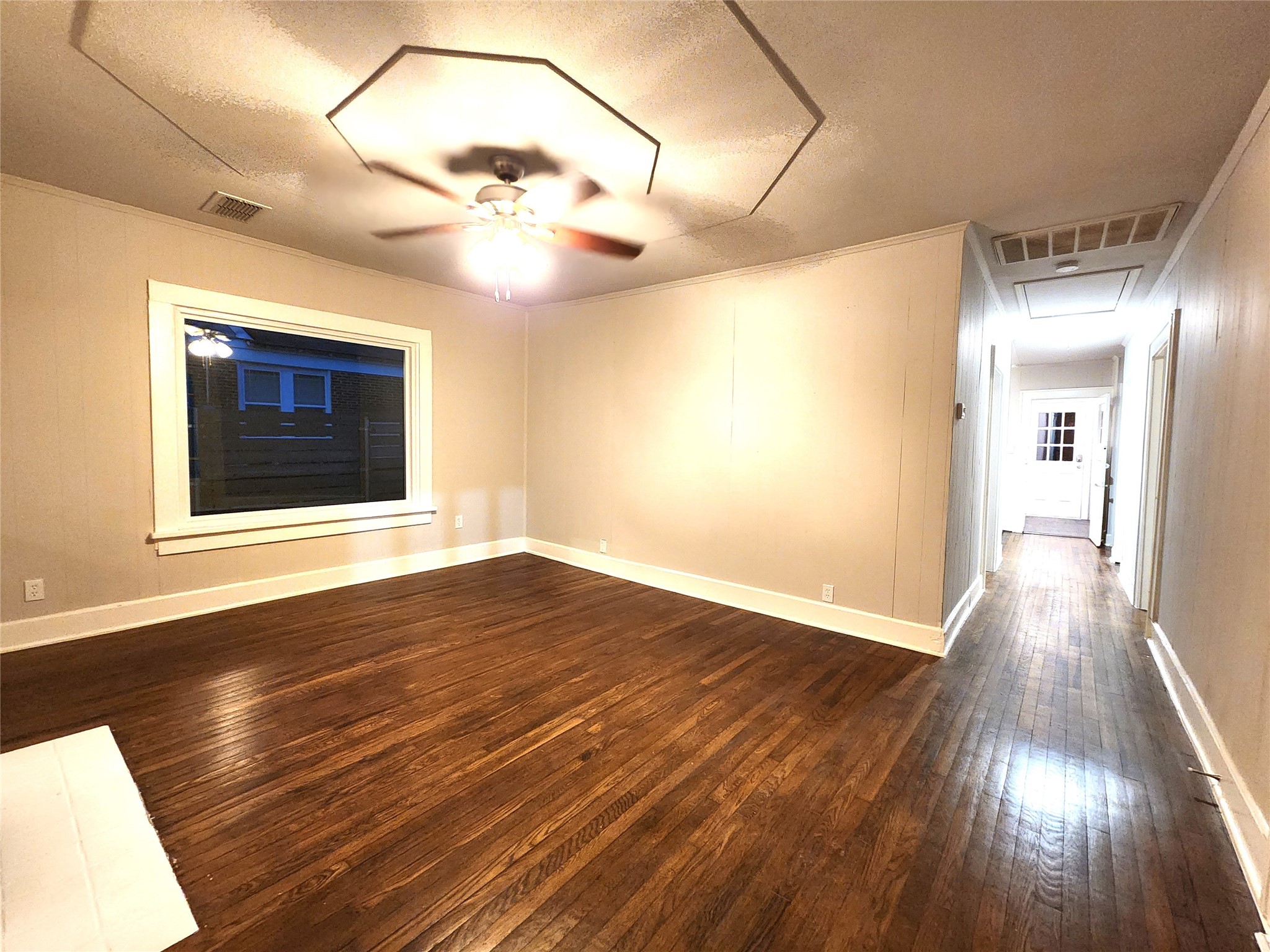 2114 N Elm Street Denton TX 76201