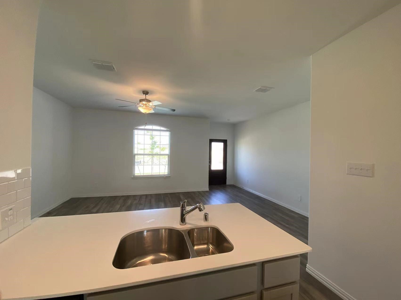 5452 Montrose Drive Forney TX 75126