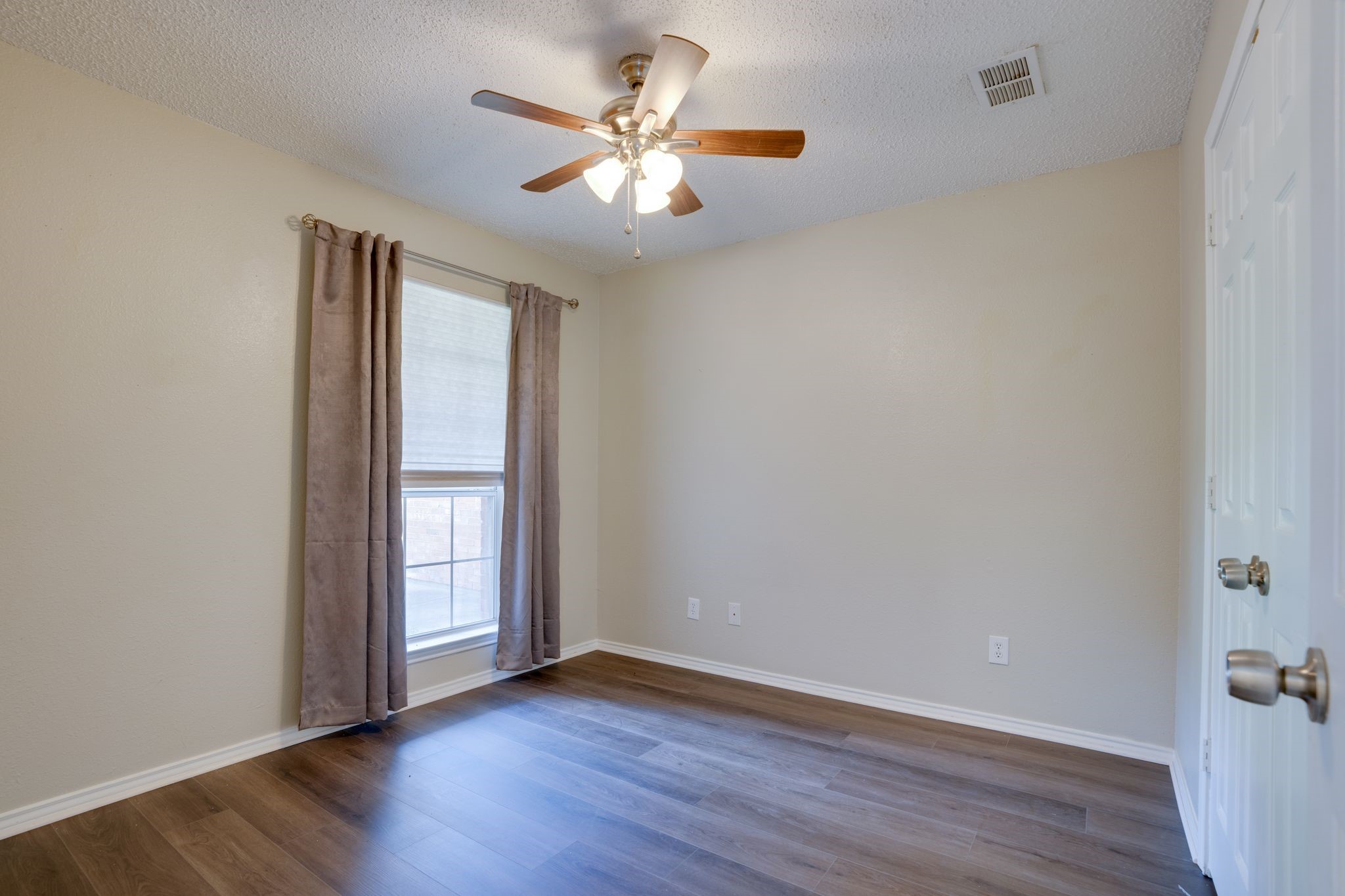 215 Linda Street Aubrey TX 76227