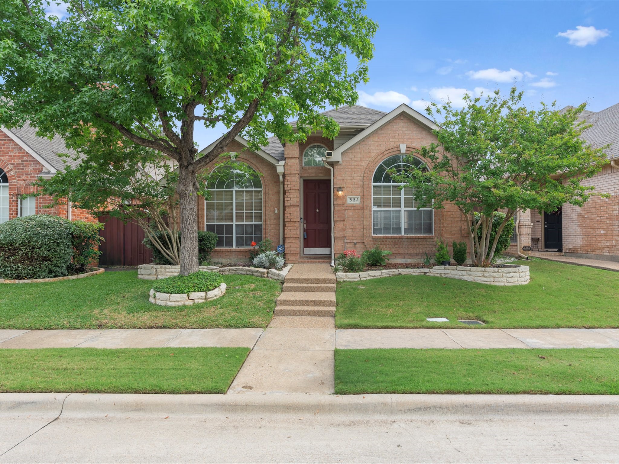 321 Old York Road Irving TX 75063