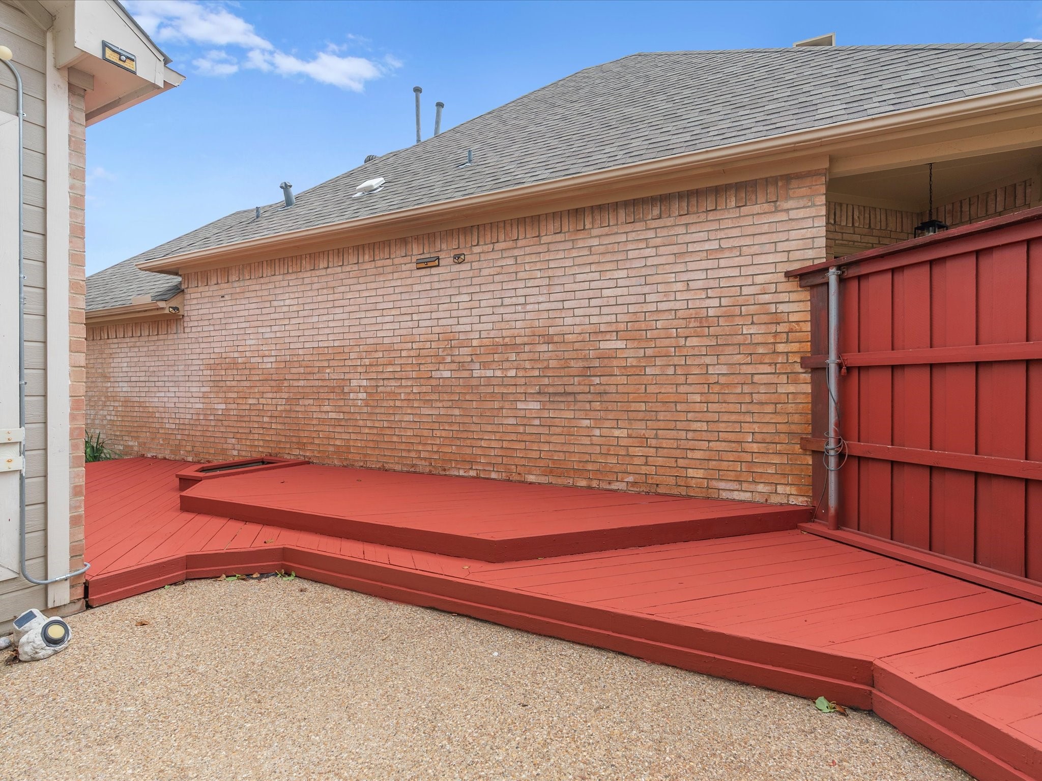 321 Old York Road Irving TX 75063