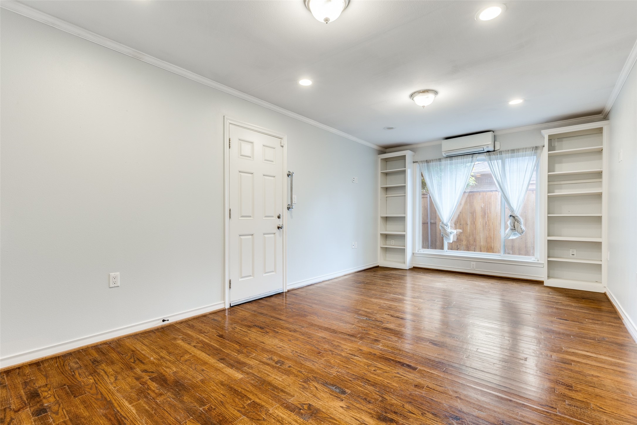7328 Mimosa Lane Dallas TX 75230