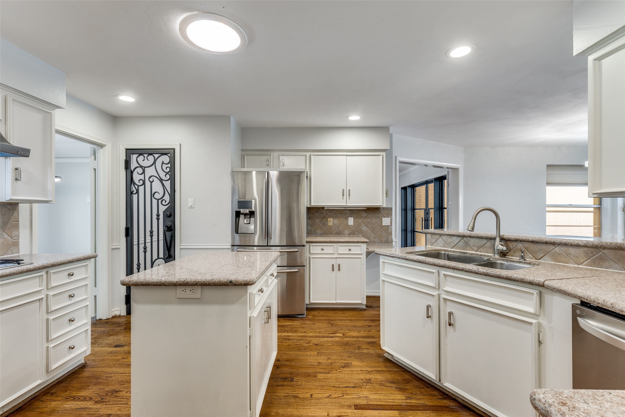 7328 Mimosa Lane Dallas TX 75230