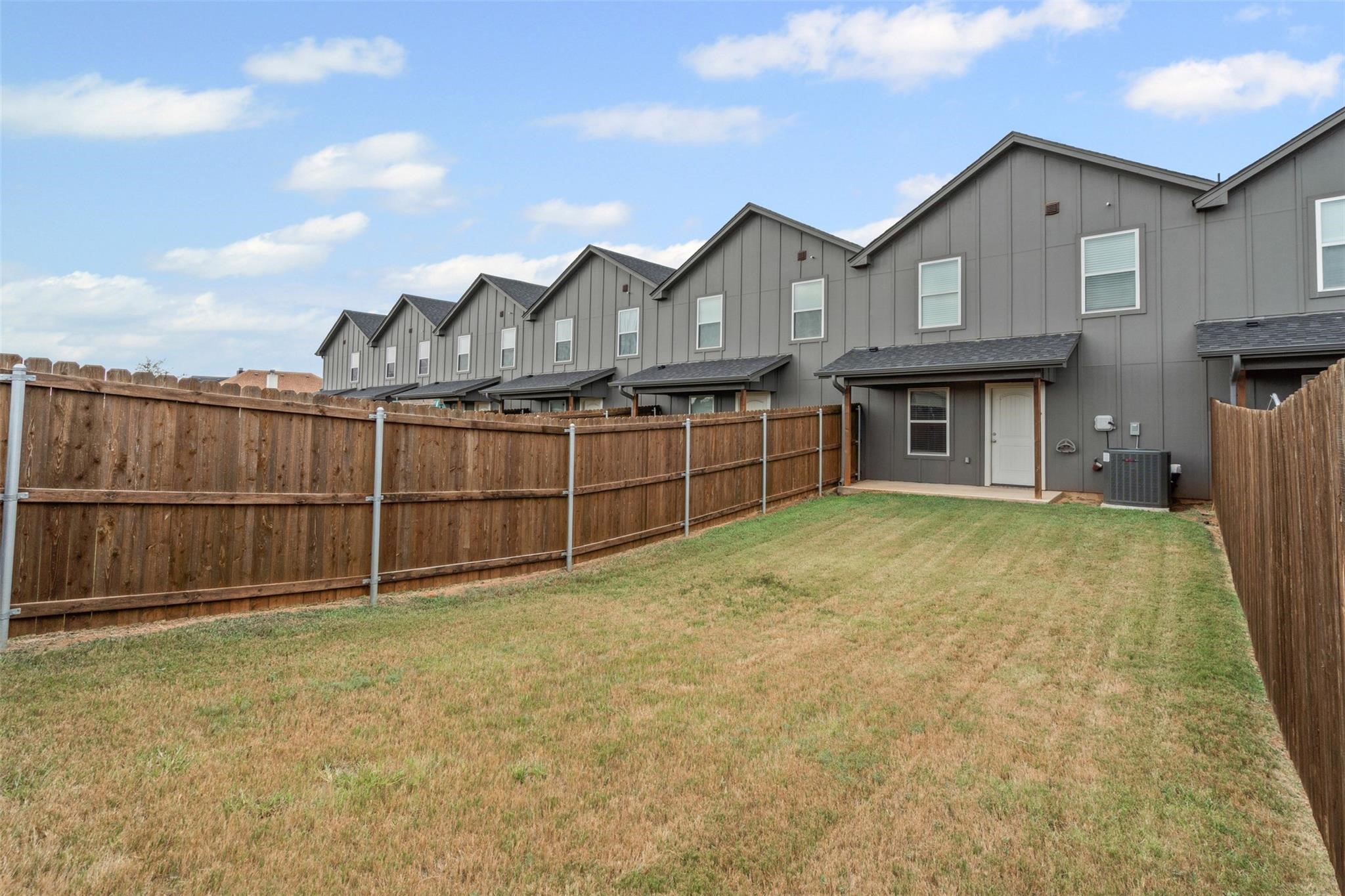128 Abbey Park Court Granbury TX 76049