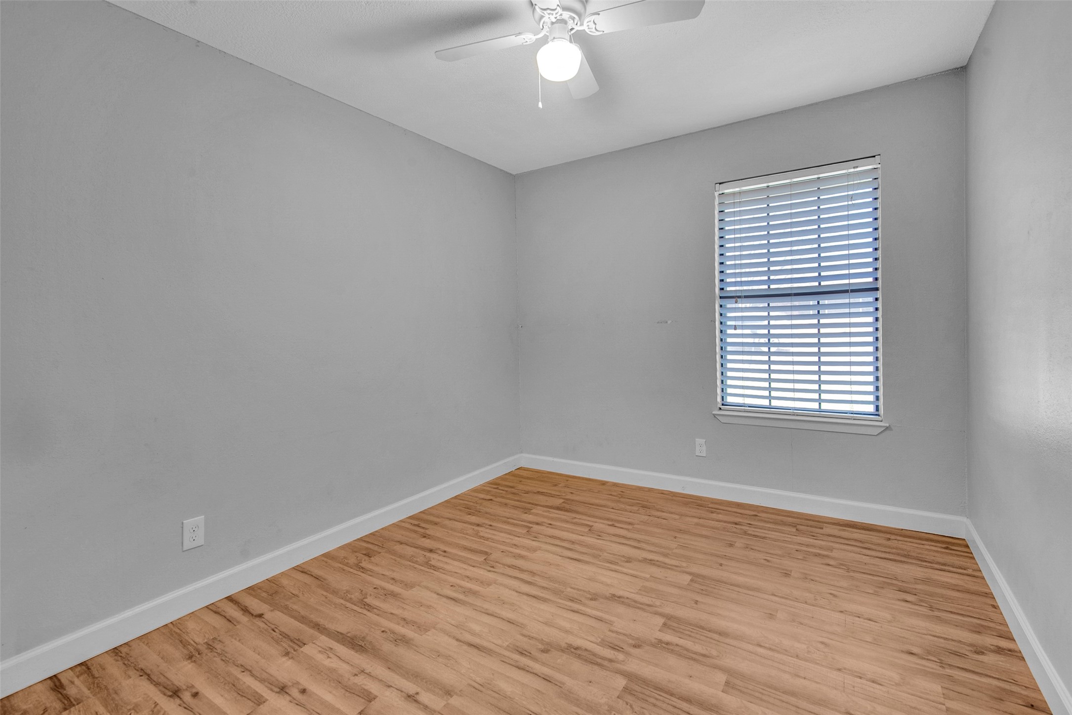751 W Jefferson Street Van Alstyne TX 75495