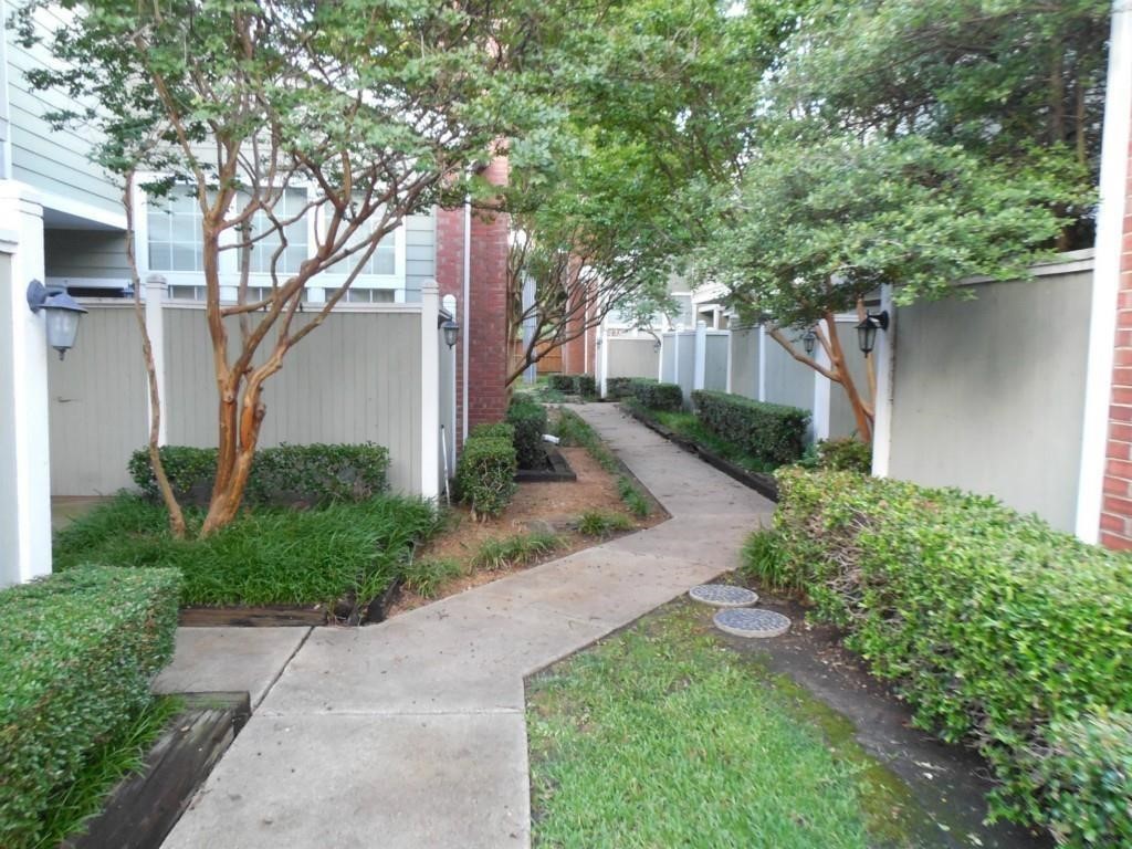 6220 Bentwood Trail Dallas TX 75252