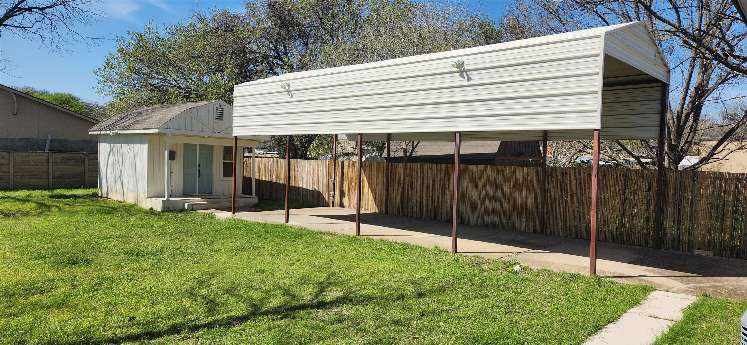 125 Souder Drive Hurst TX 76053