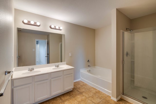 25 Larkspur Drive Fate TX 75087