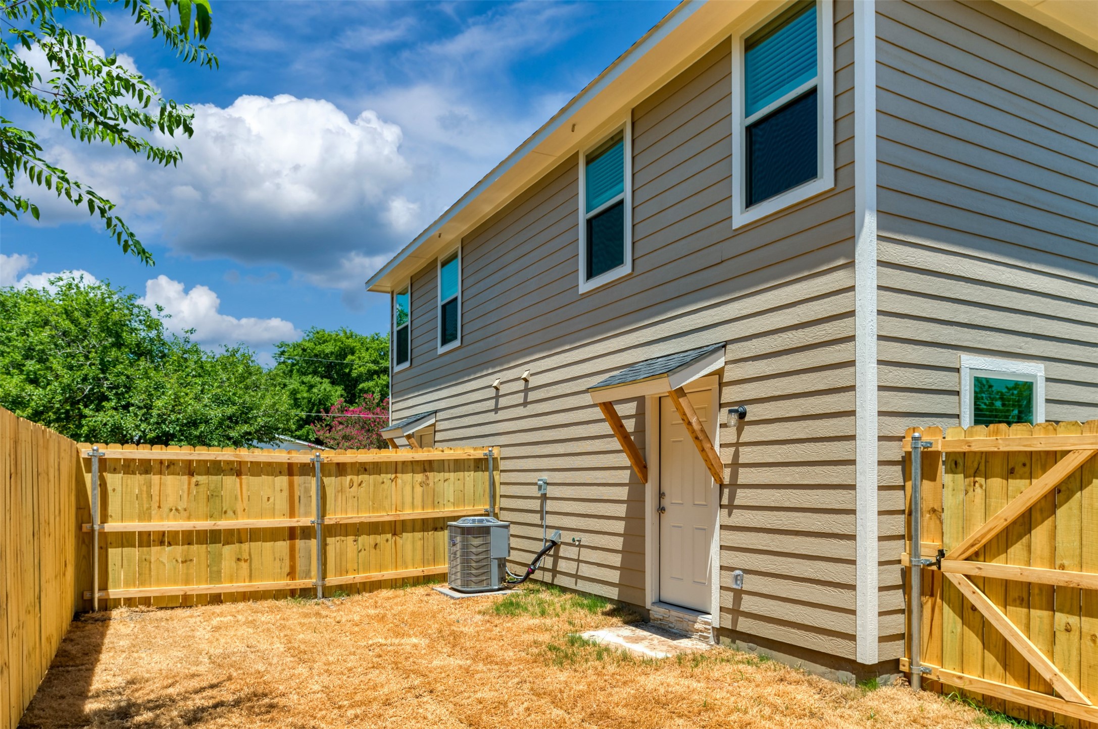 201 S May Street Whitewright TX 75491