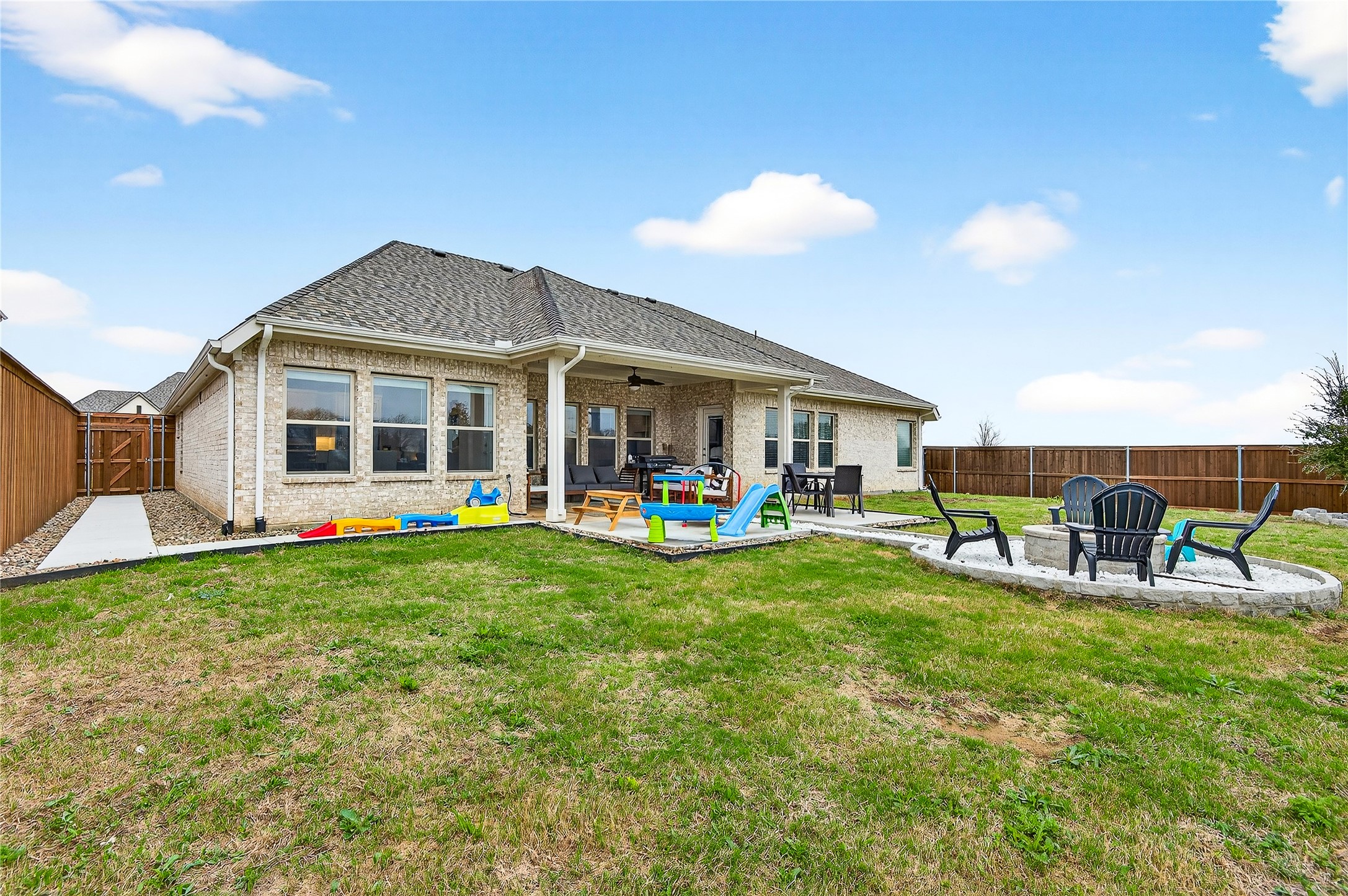 215 Frio Drive Waxahachie TX 75165