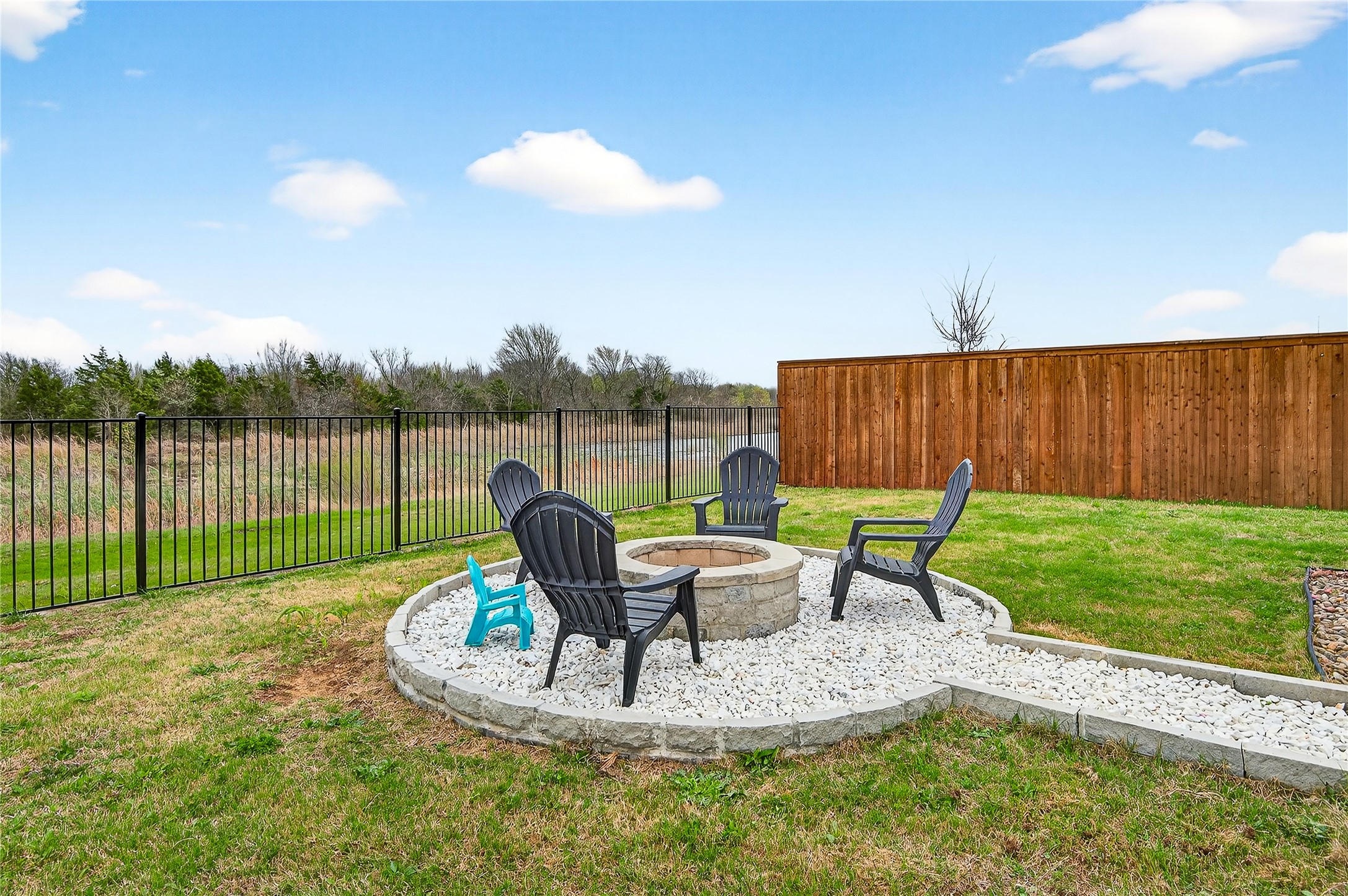 215 Frio Drive Waxahachie TX 75165