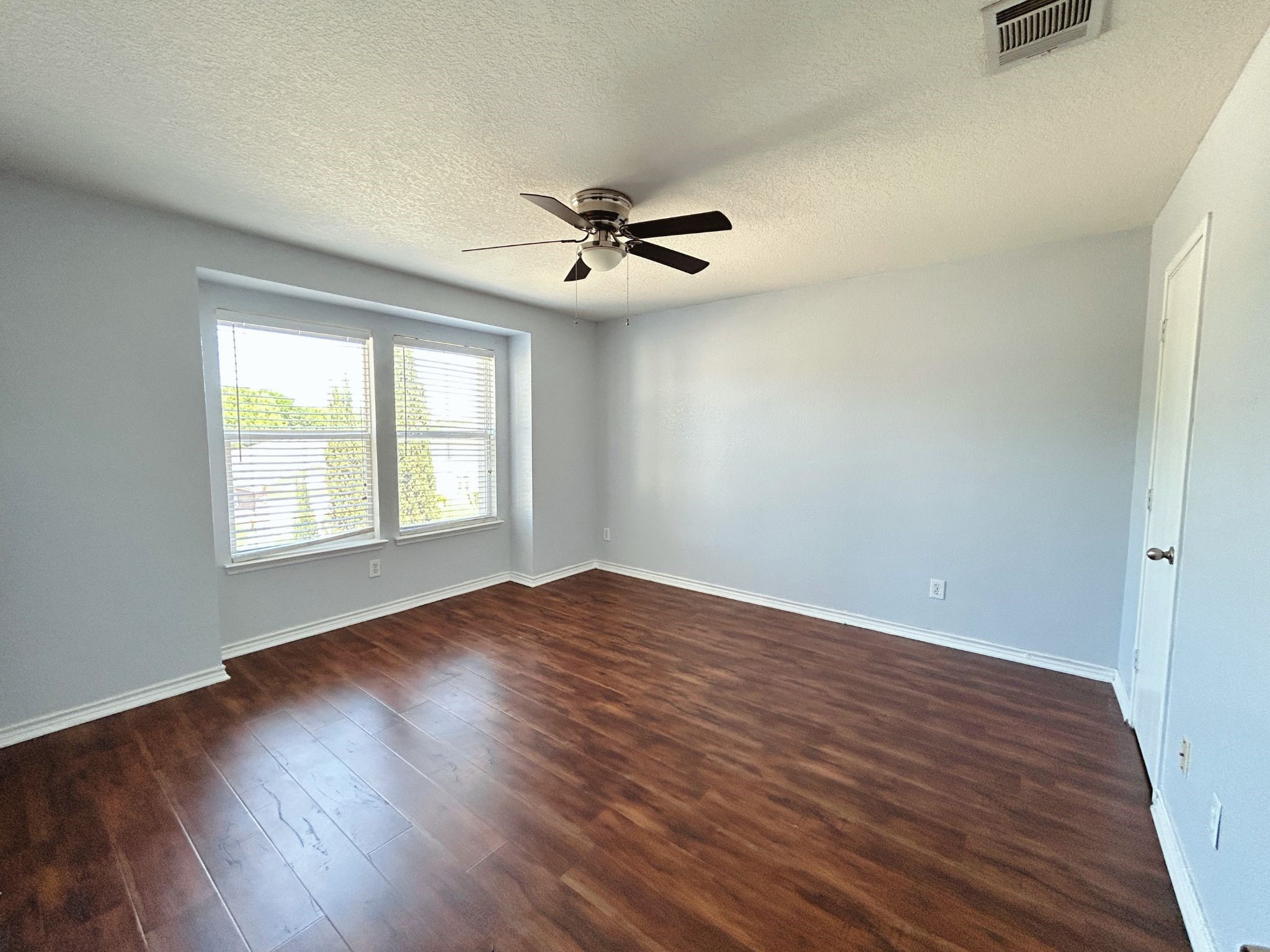 8008 Hidden Oaks Drive Fort Worth TX 76120